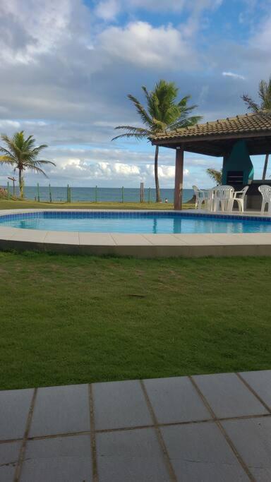 Casa pé na areia Guarajuba Ba