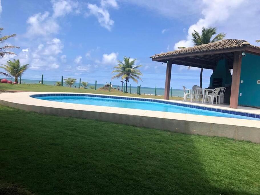 Casa pé na areia Guarajuba Ba