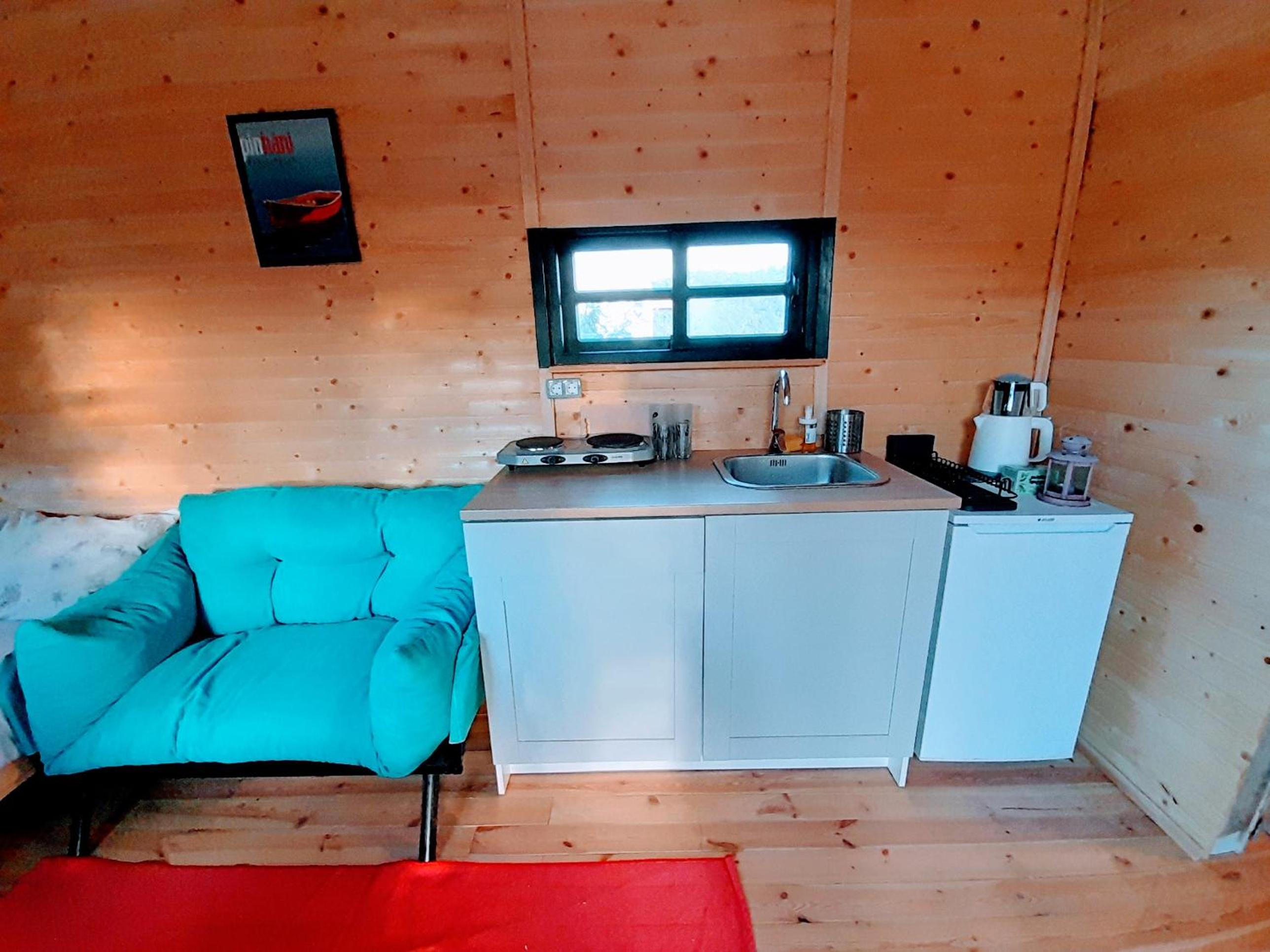 Taurus Shepherds Hut