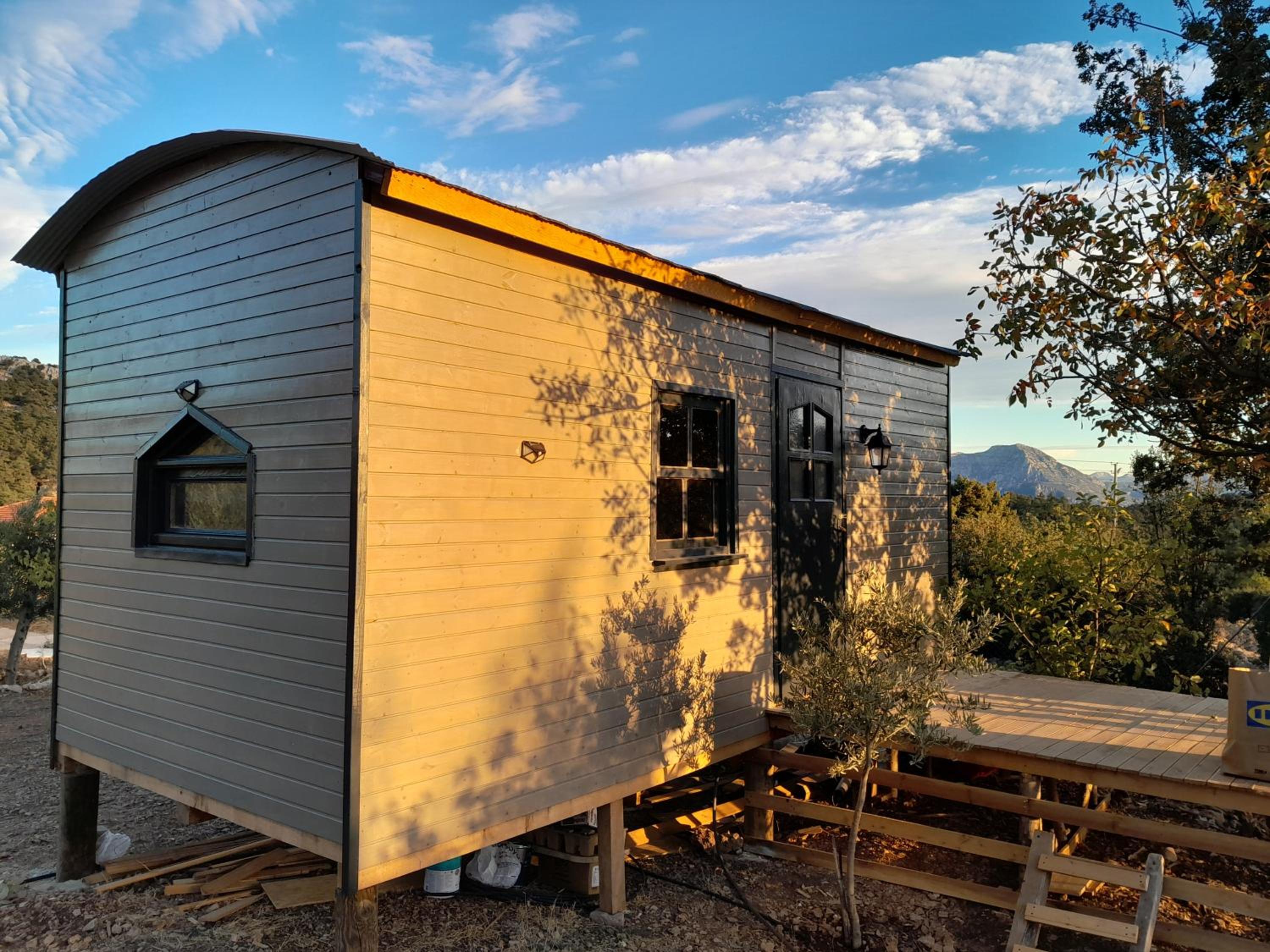 Taurus Shepherds Hut