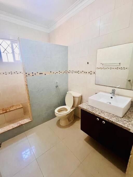 Bella Casa cerca de Multiplaza - Residencial Las Orquídeas