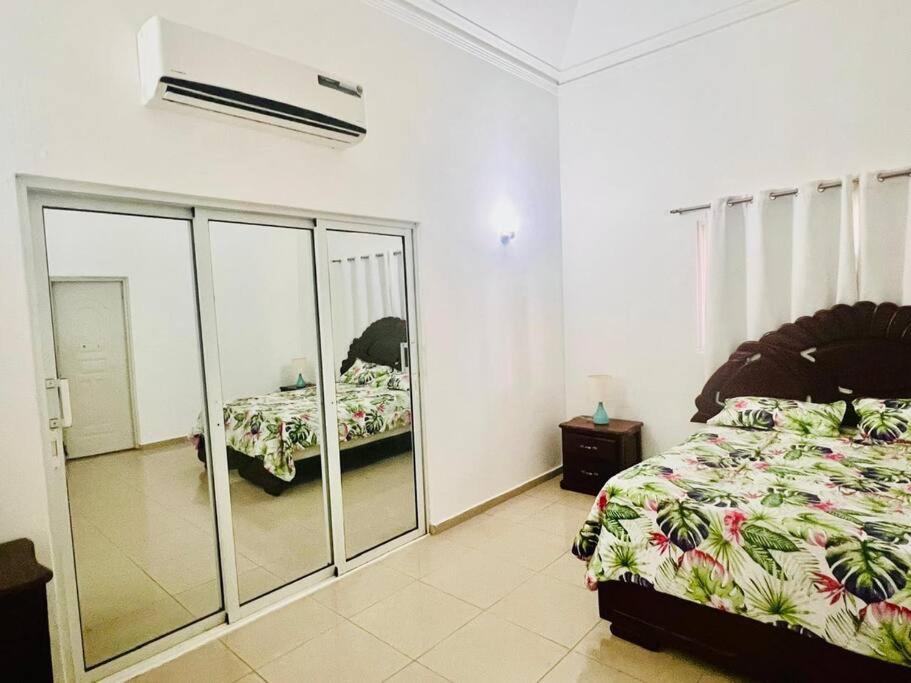 Bella Casa cerca de Multiplaza - Residencial Las Orquídeas