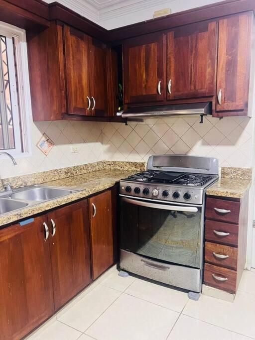 Bella Casa cerca de Multiplaza - Residencial Las Orquídeas