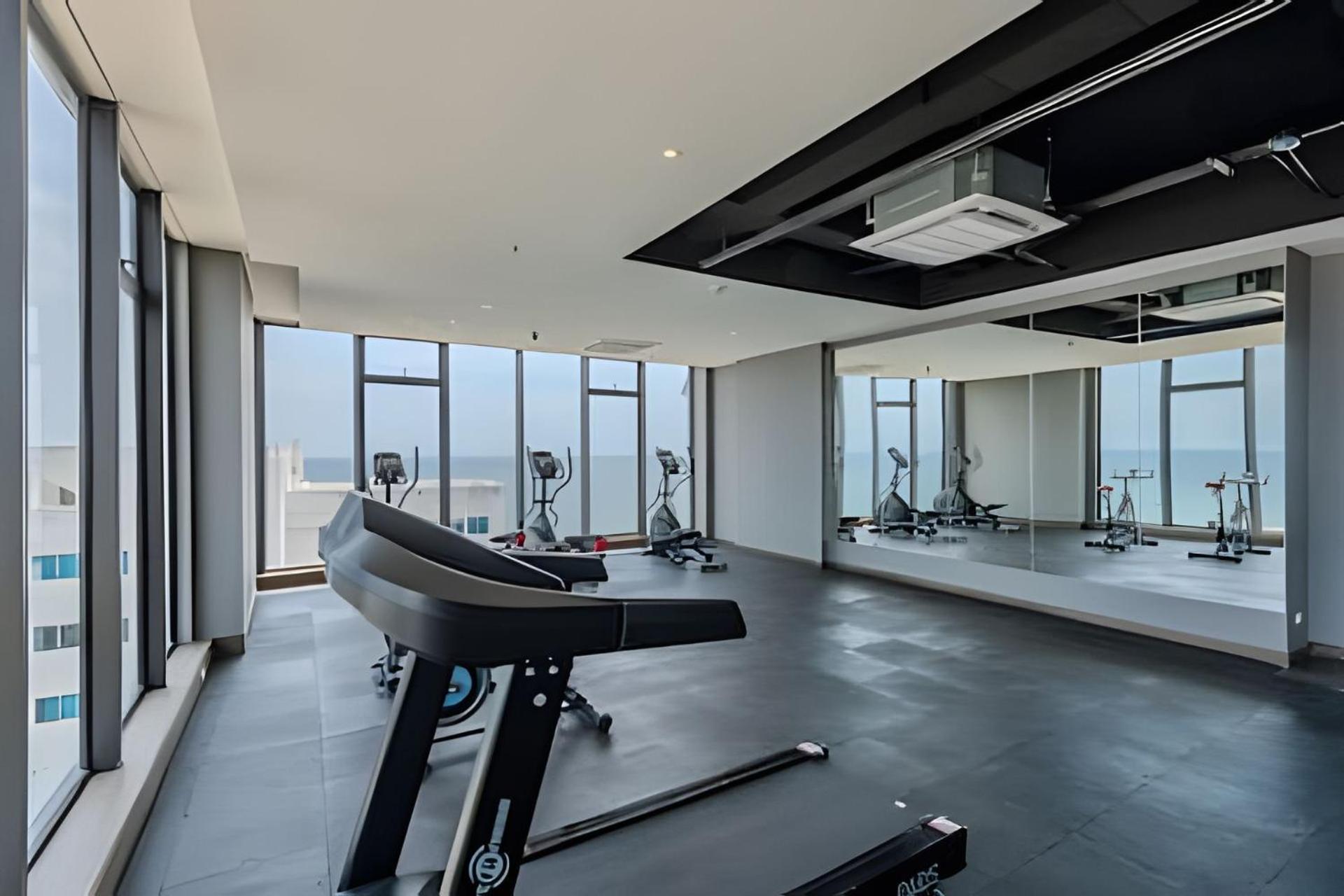 NEW with impressive lagoon view 21st floor