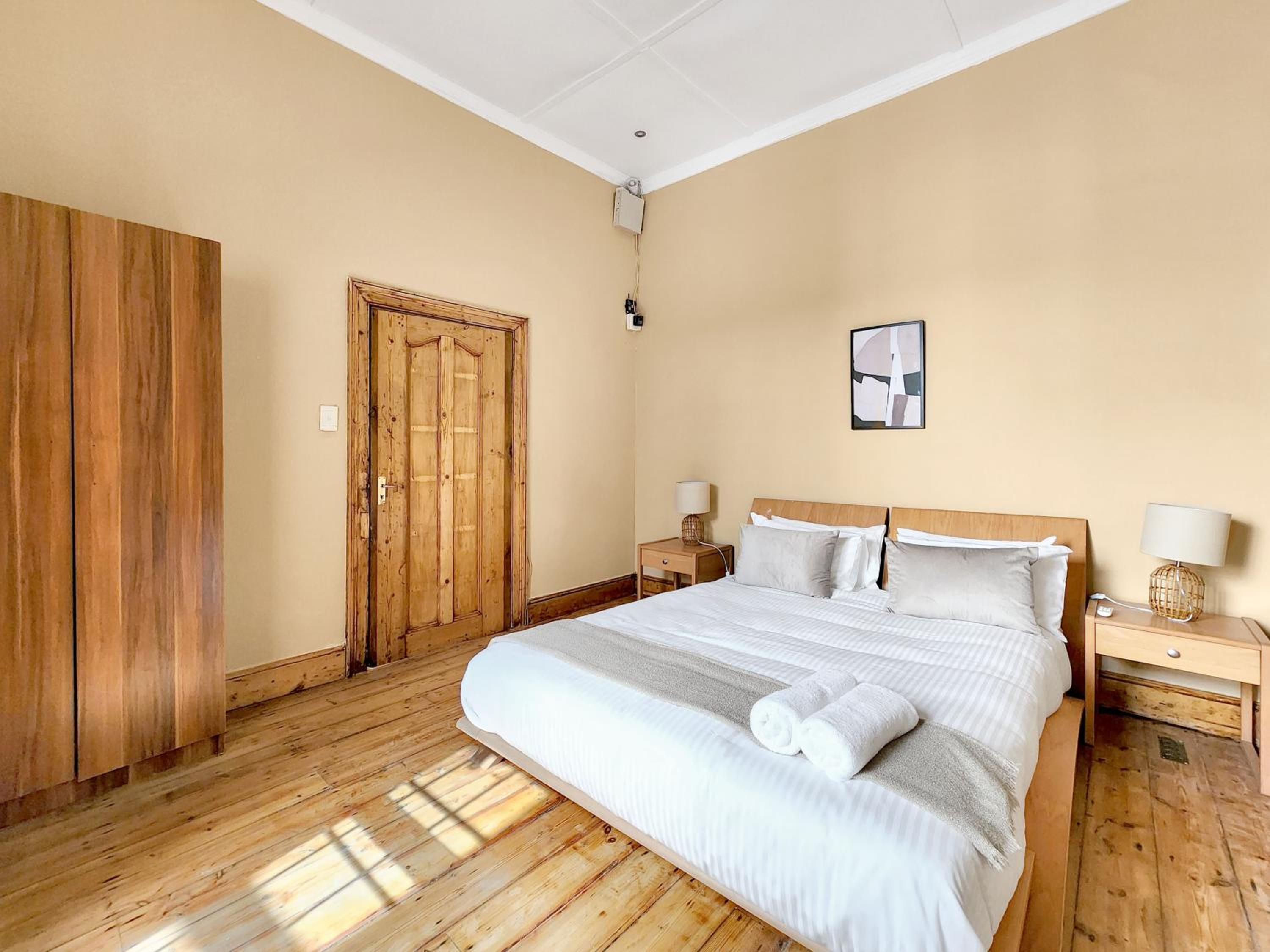 City Central, Spacious and Family friendly view 4