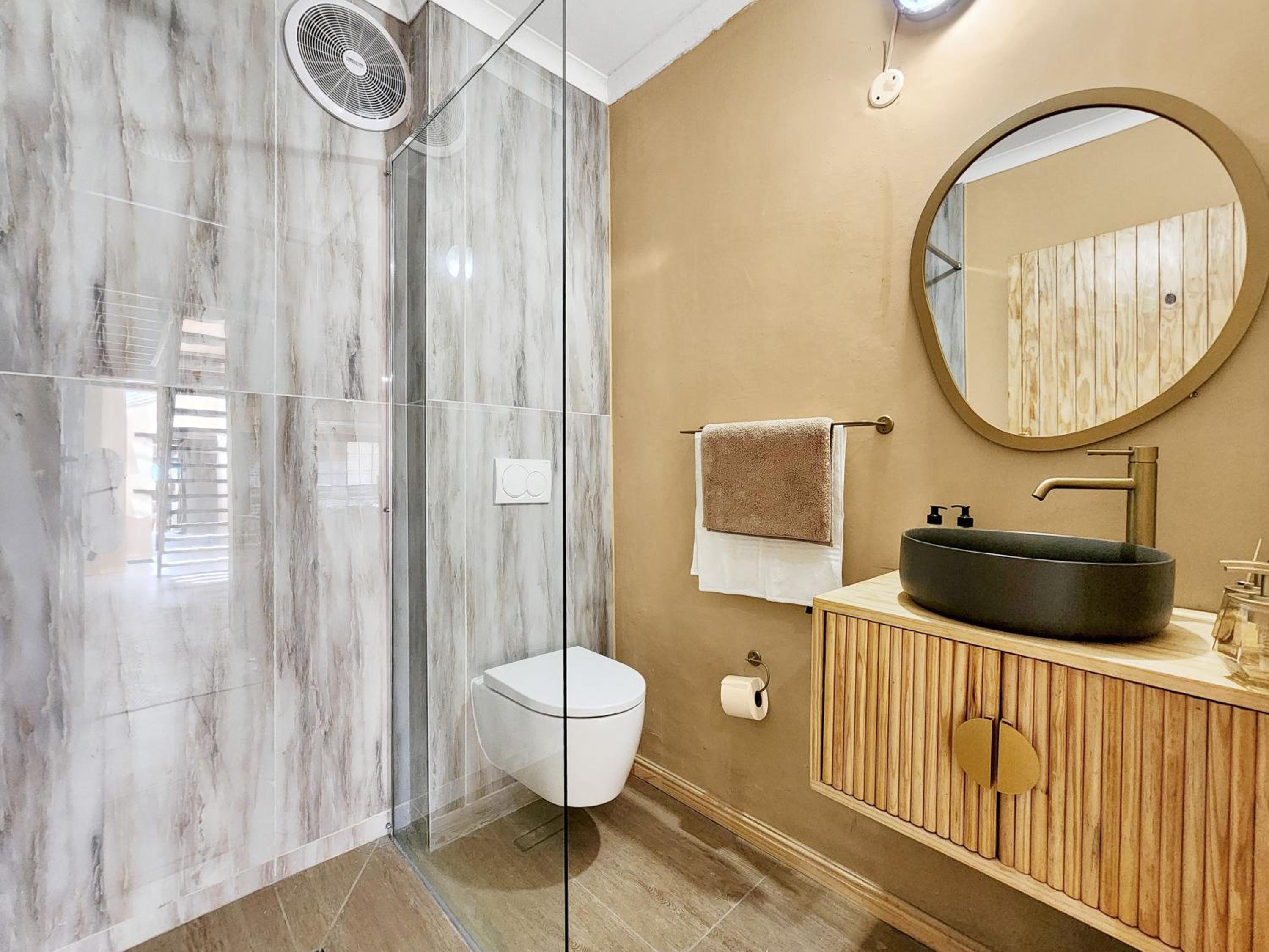 City Central, Spacious and Family friendly view 5