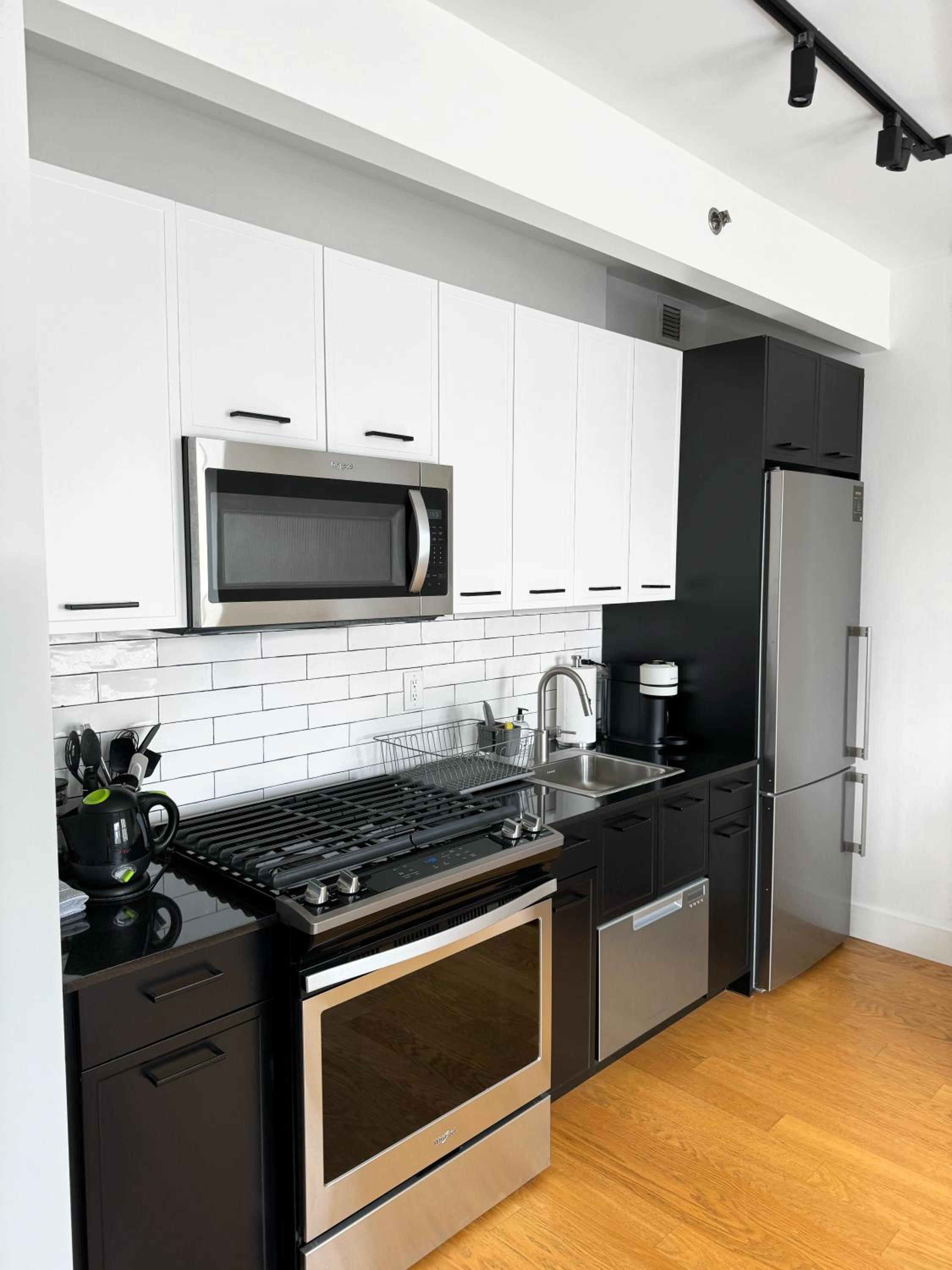 Luxury Wall St Condo