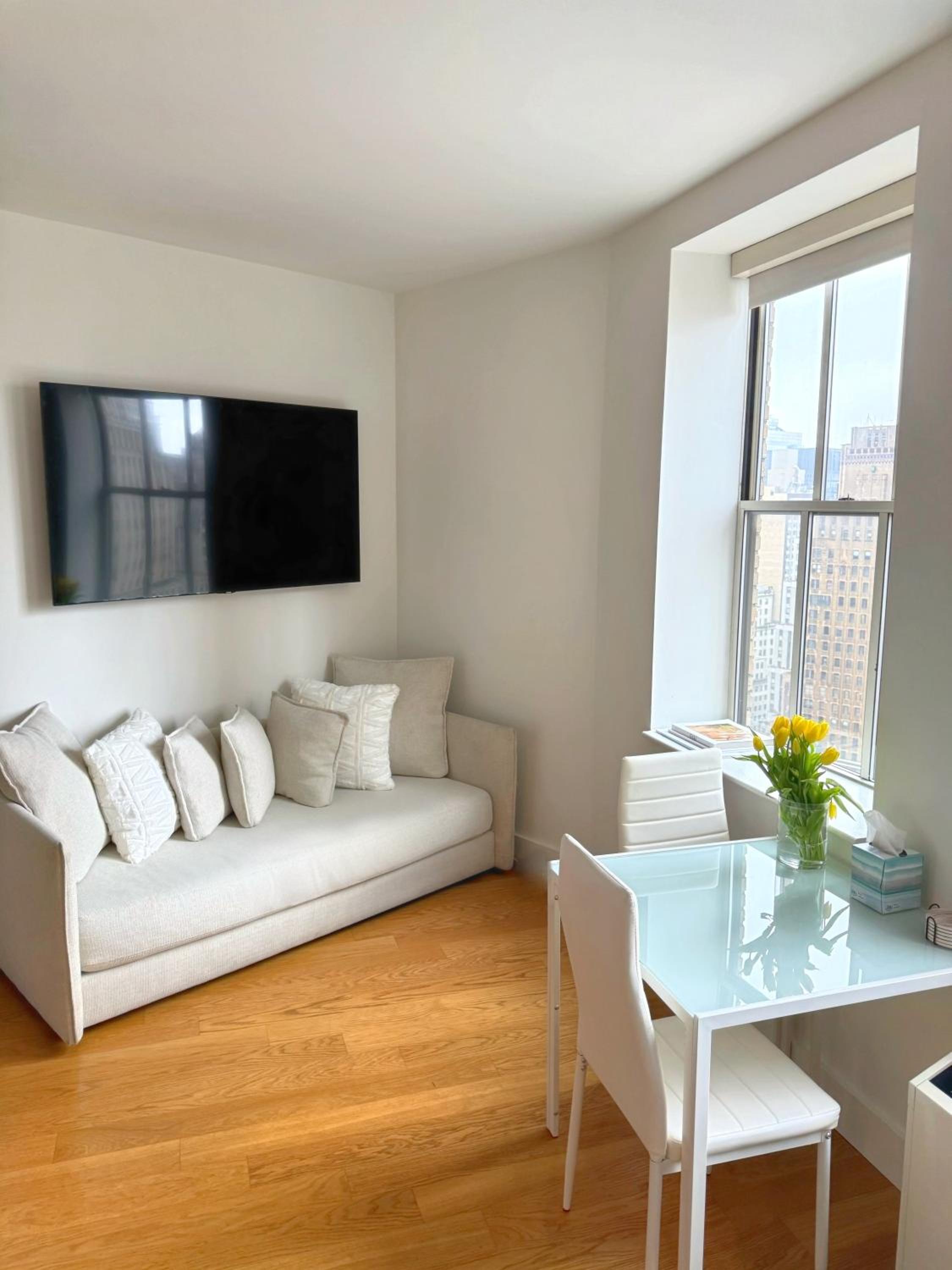 Luxury Wall St Condo