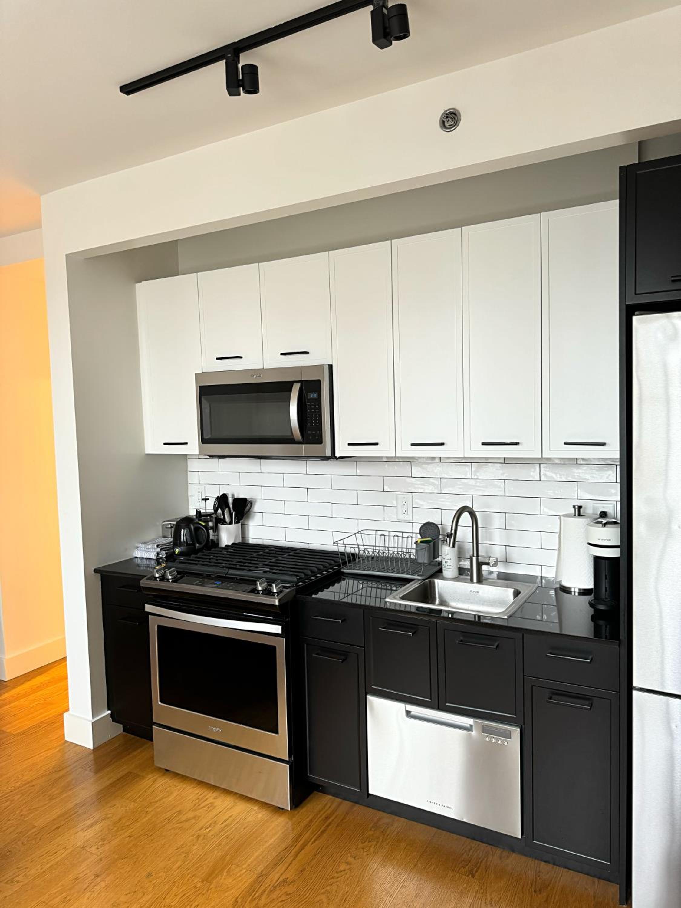 Luxury Wall St Condo