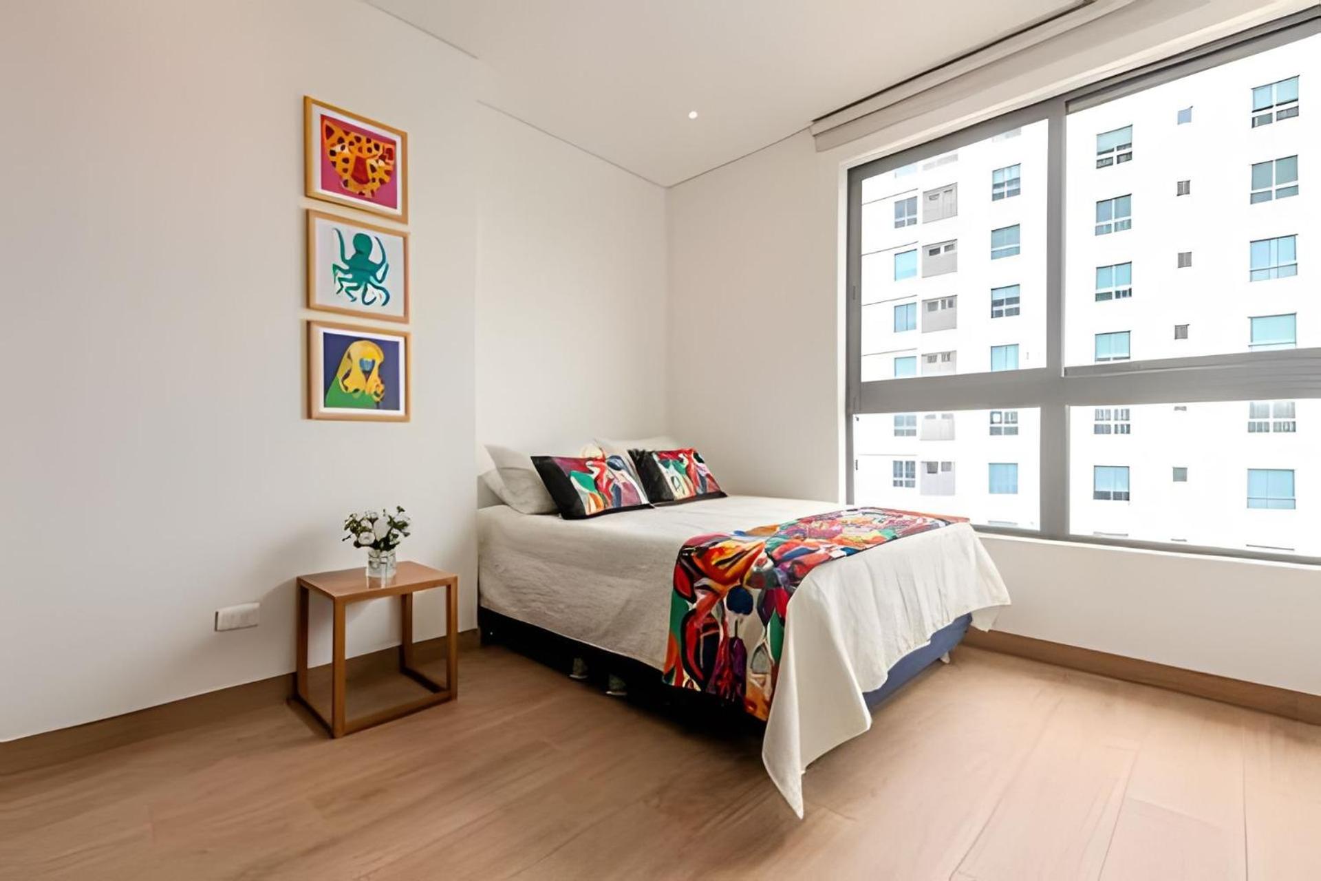 NEW with impressive lagoon view 21st floor