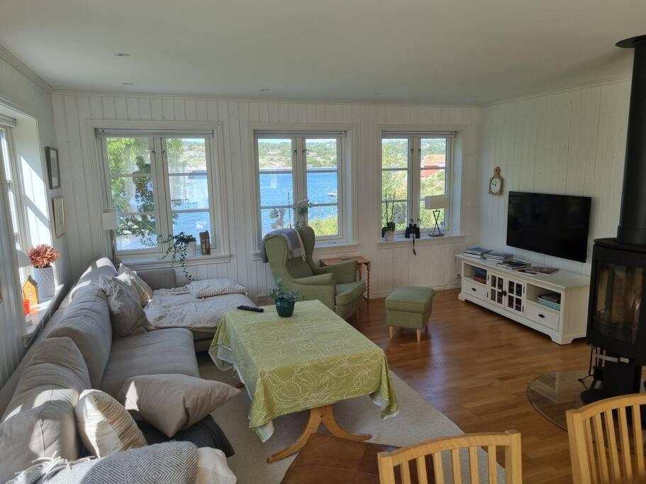Stort landsted med egen strand view 4