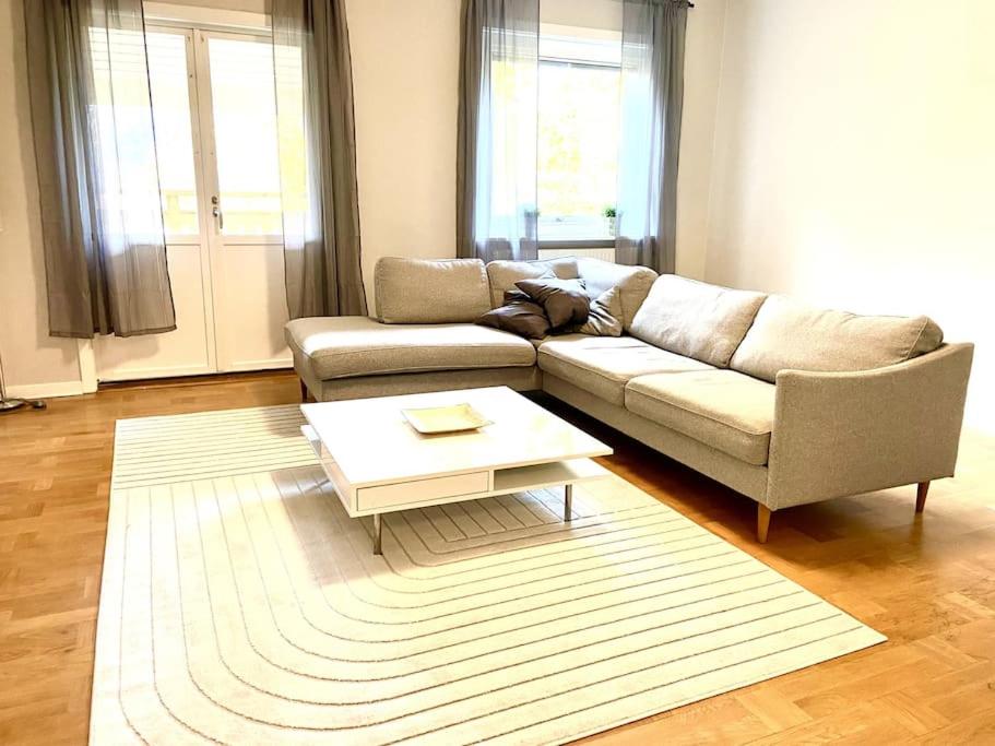 XL apartment with free parking view 5