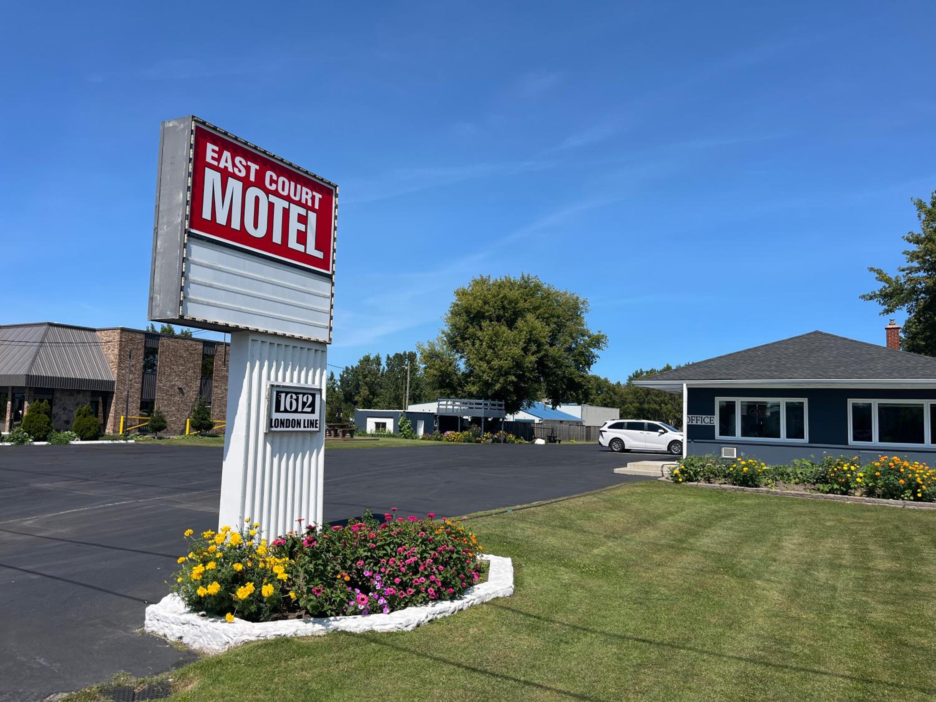 Eastcourtmotel