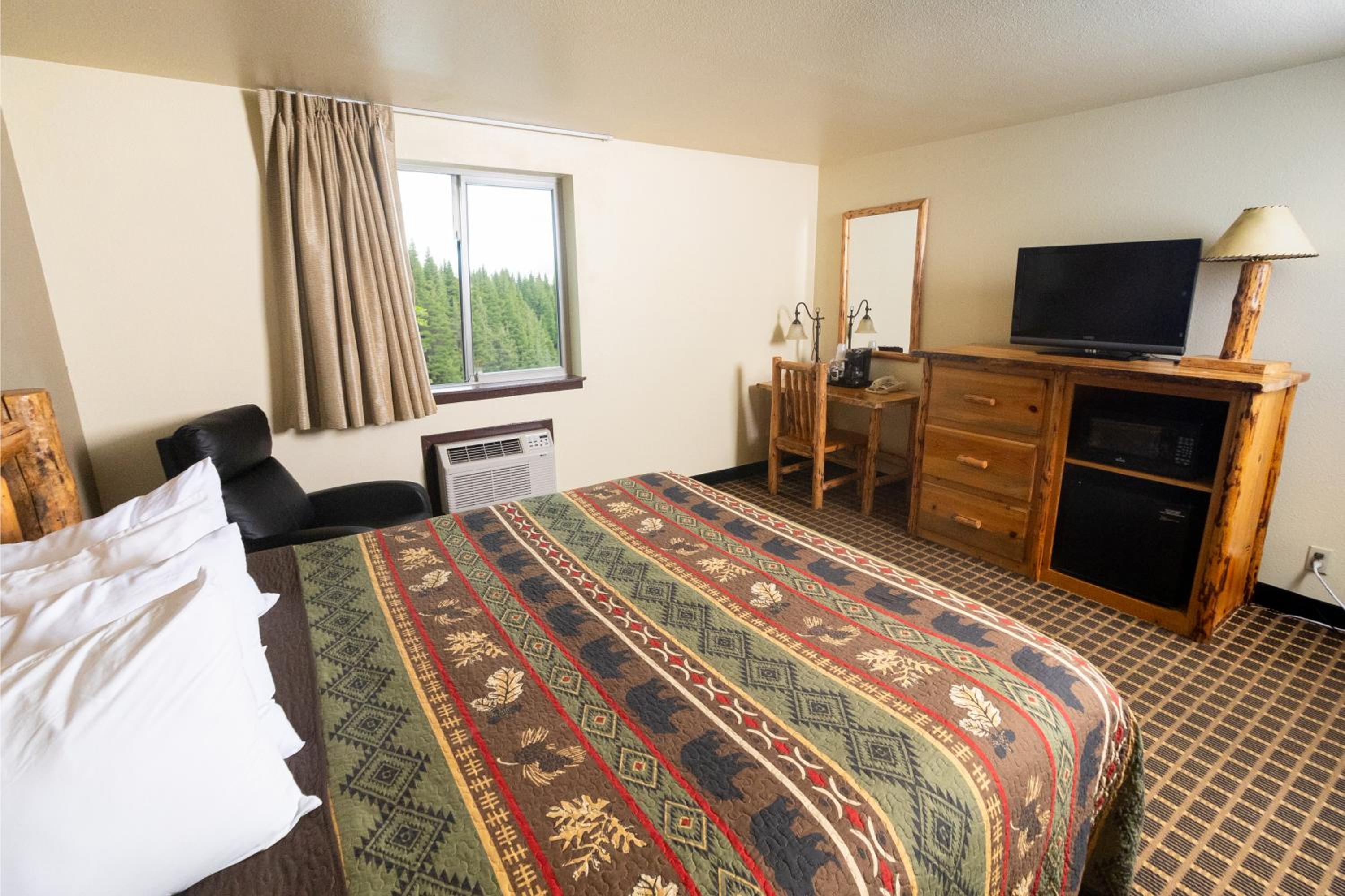 FairBridge Inn and Suites Sandpoint - Property Image 35