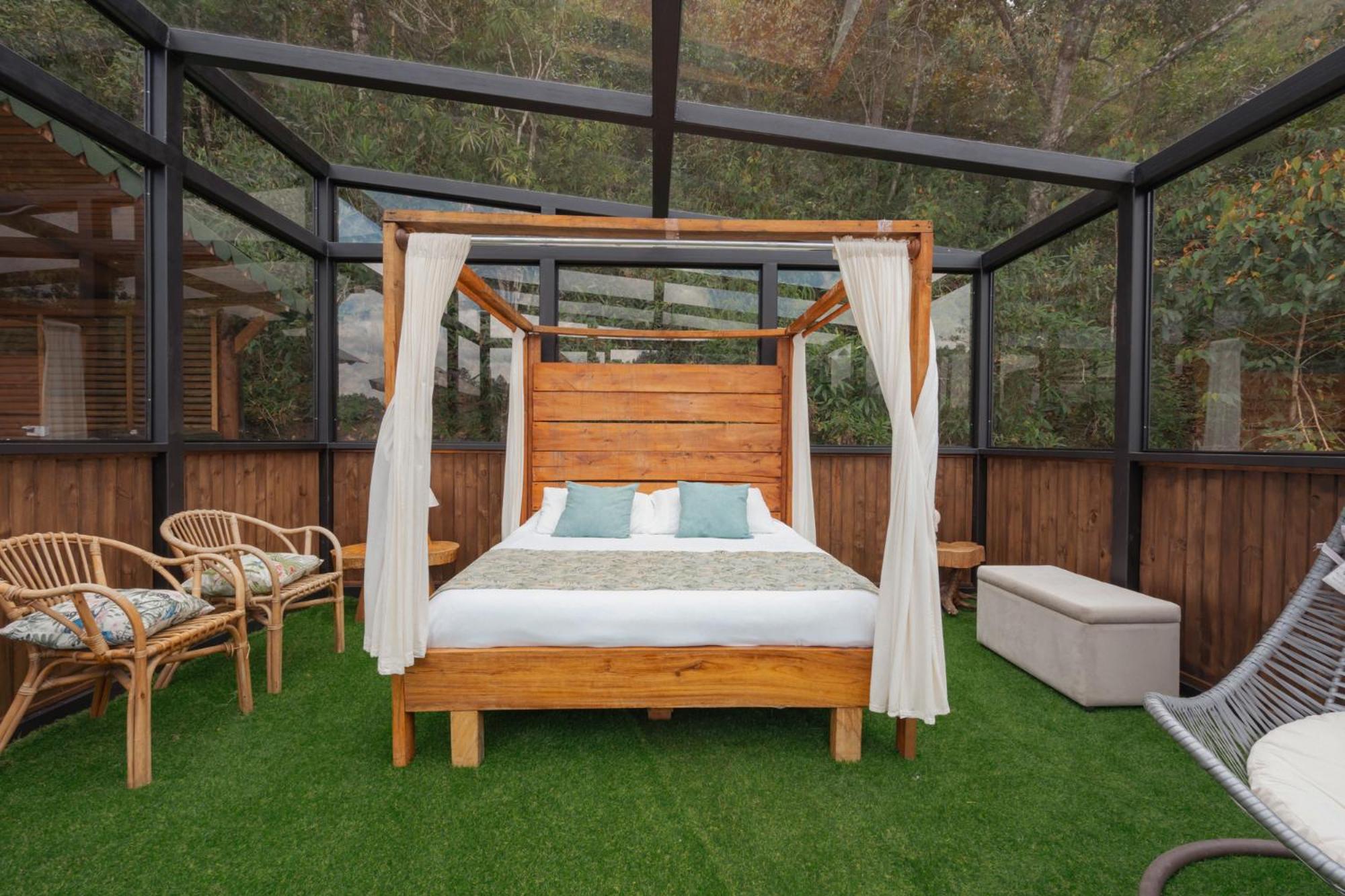 BubbleSky Glamping 40 min from Medellin - Property Image 94
