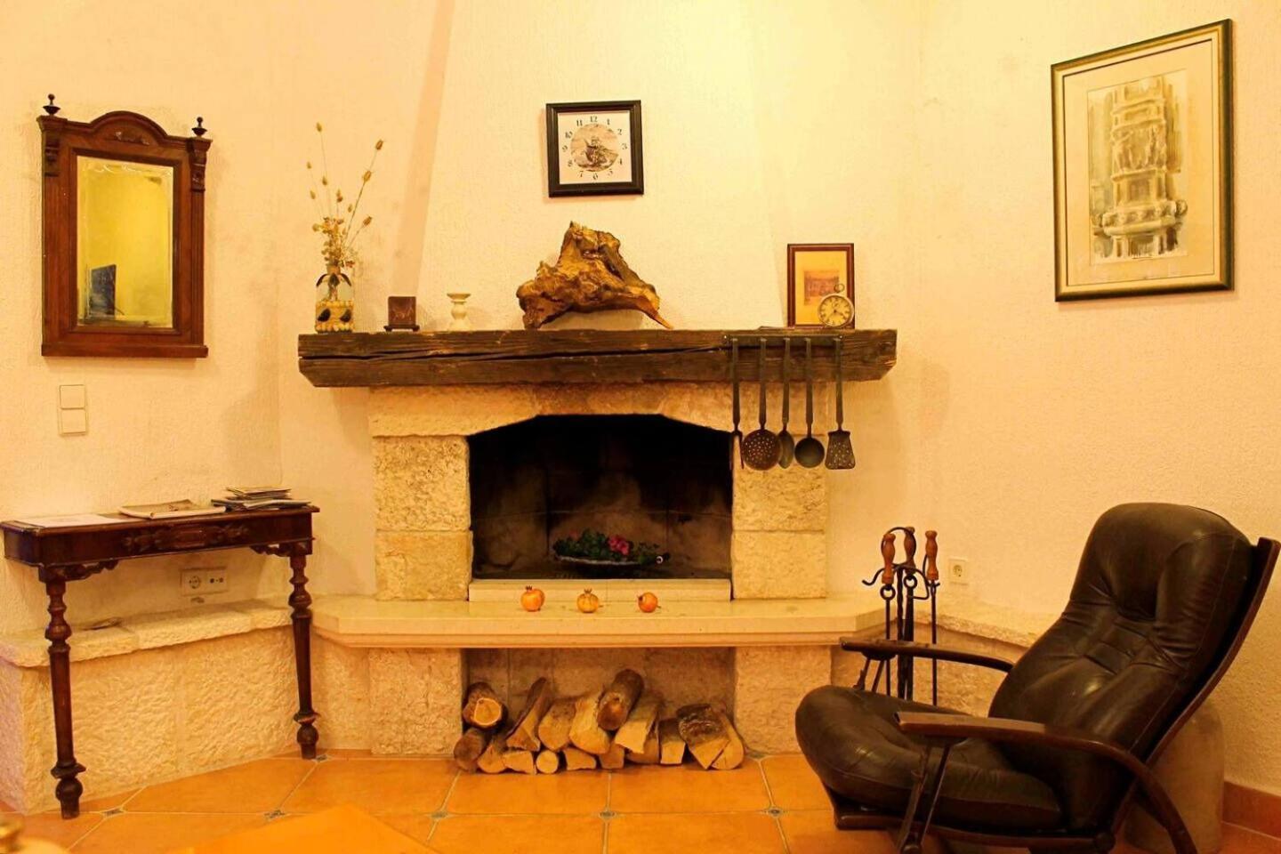 Photo 16