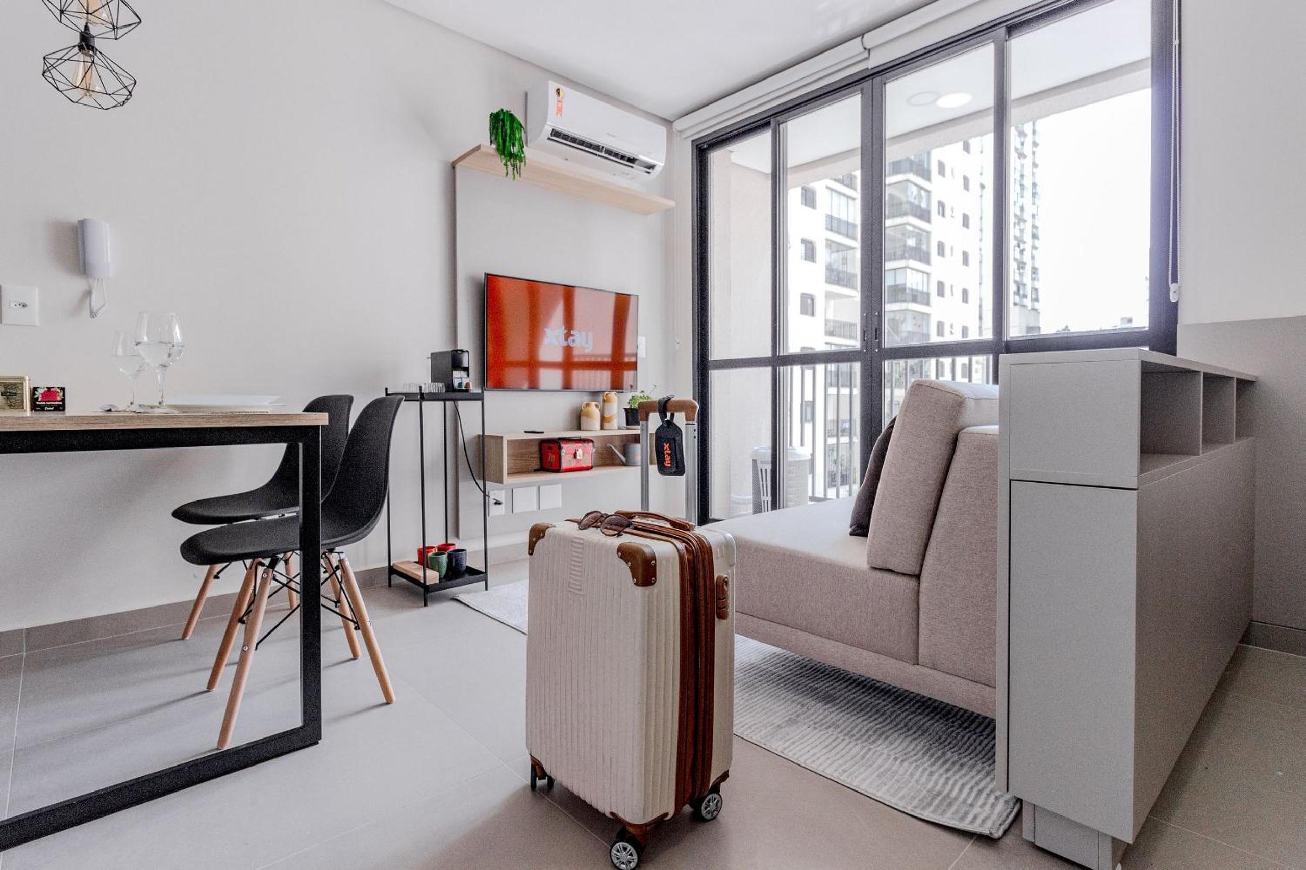 Xtay Vila Madalena - Stay close to everything with an outdoor pool and access to the best coworking spaces in Vila Madalena