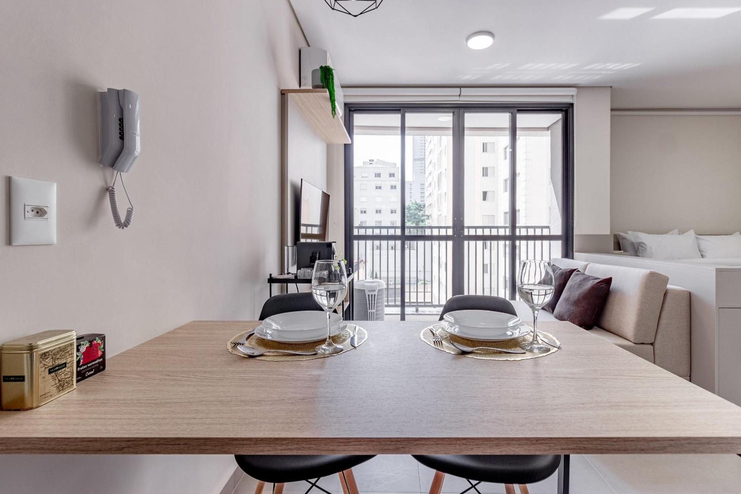 Xtay Vila Madalena - Stay close to everything with an outdoor pool and access to the best coworking spaces in Vila Madalena