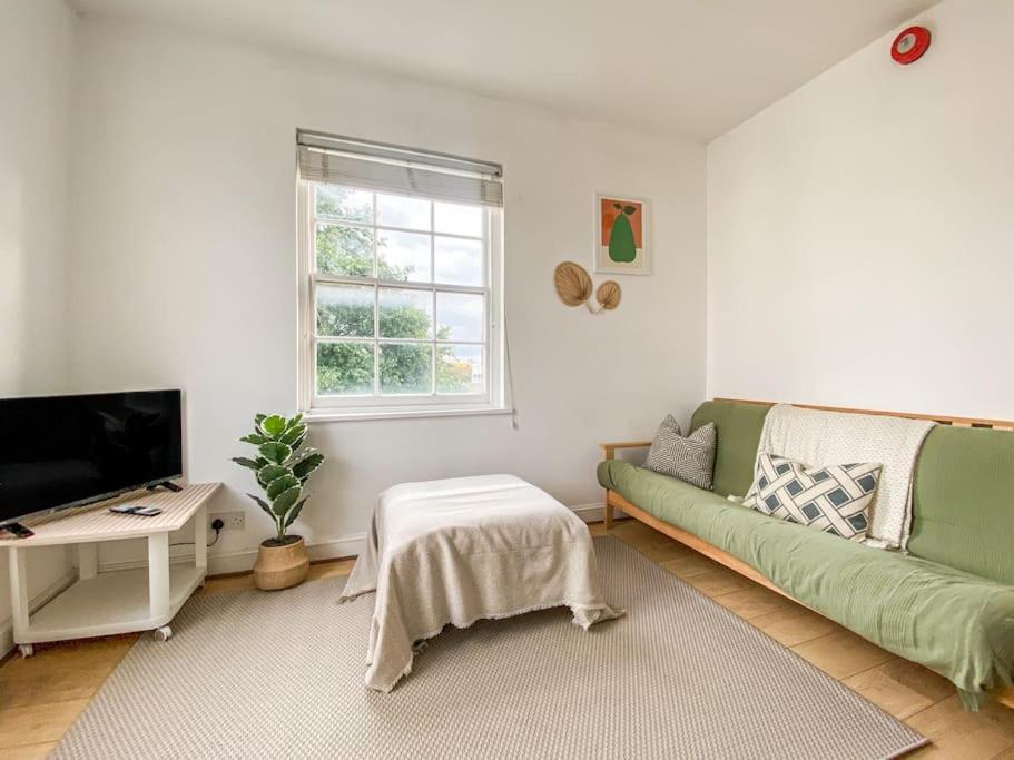 Entire 1 bed flat near Kings Cross London