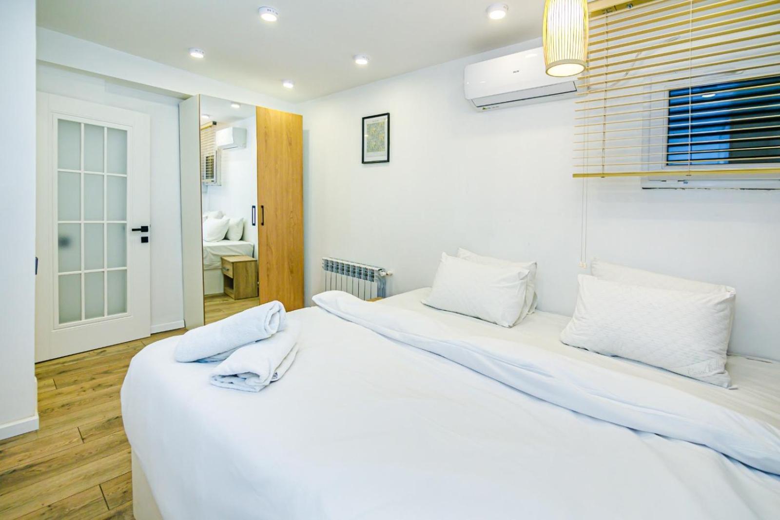 Nizami Street Dupleks 3 bedroom