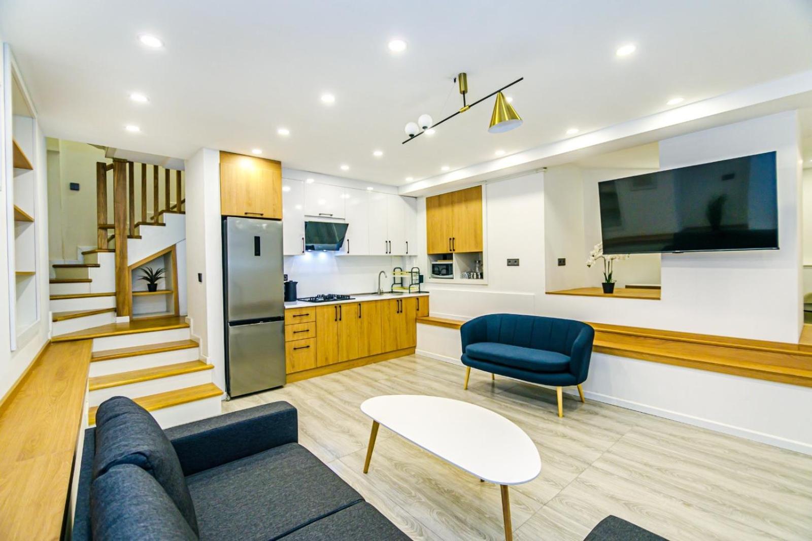 Nizami Street Dupleks 3 bedroom