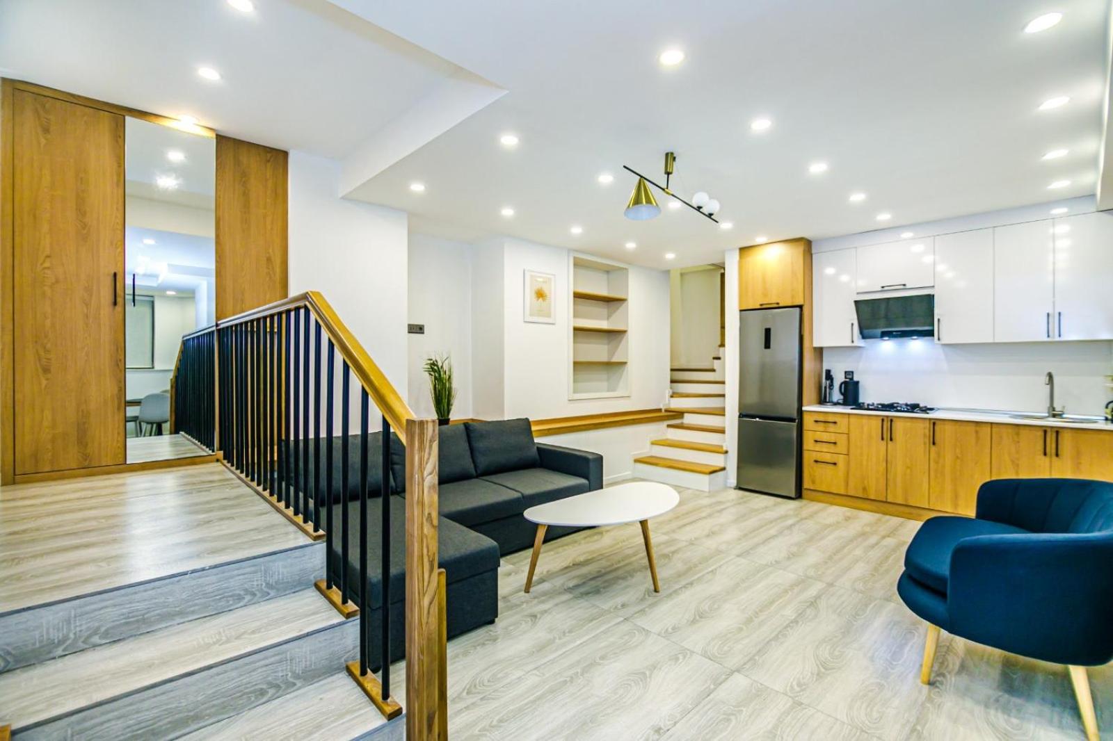 Nizami Street Dupleks 3 bedroom