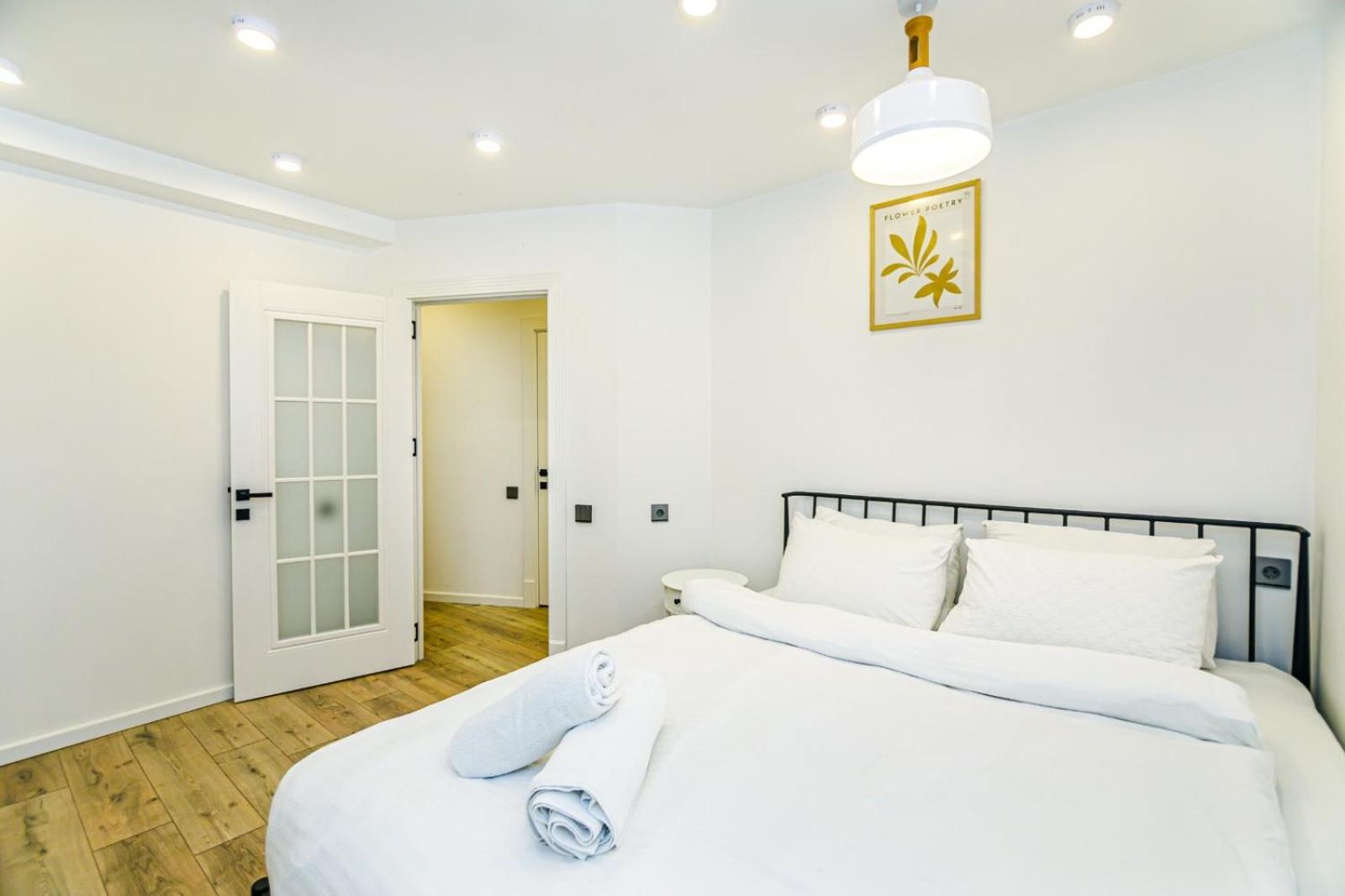 Nizami Street Dupleks 3 bedroom
