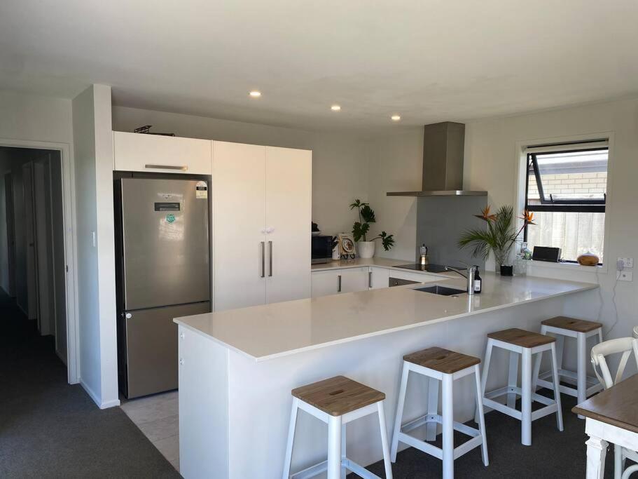 Papamoa beach New Summer Days 3 Bedroom home view 4