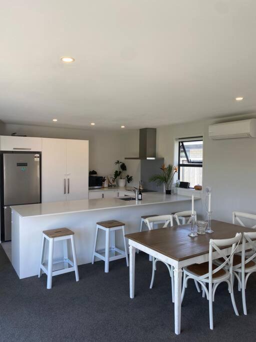 Papamoa beach New Summer Days 3 Bedroom home view 3