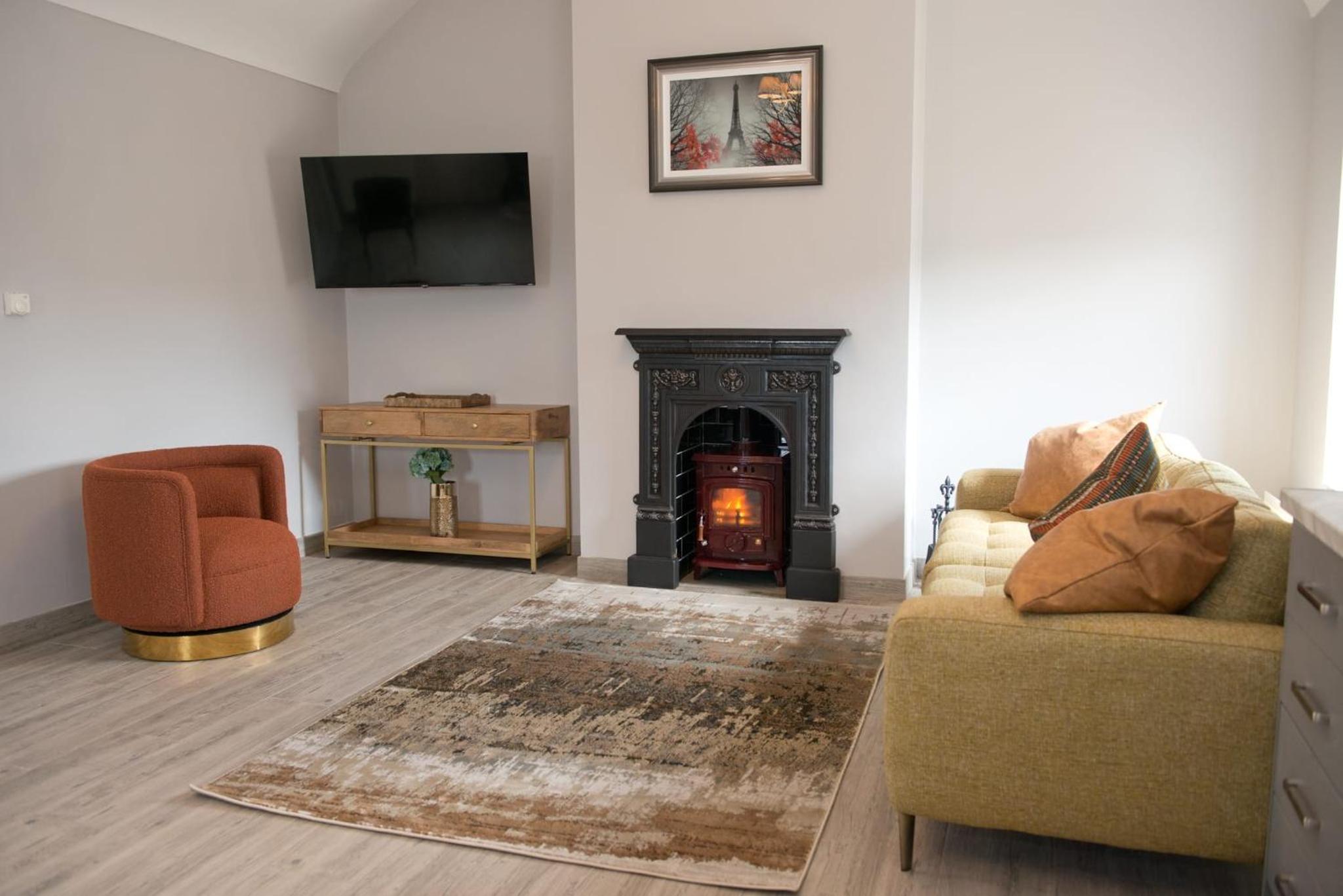 Creggan Deveskey Cottage New Hot Tub At Property