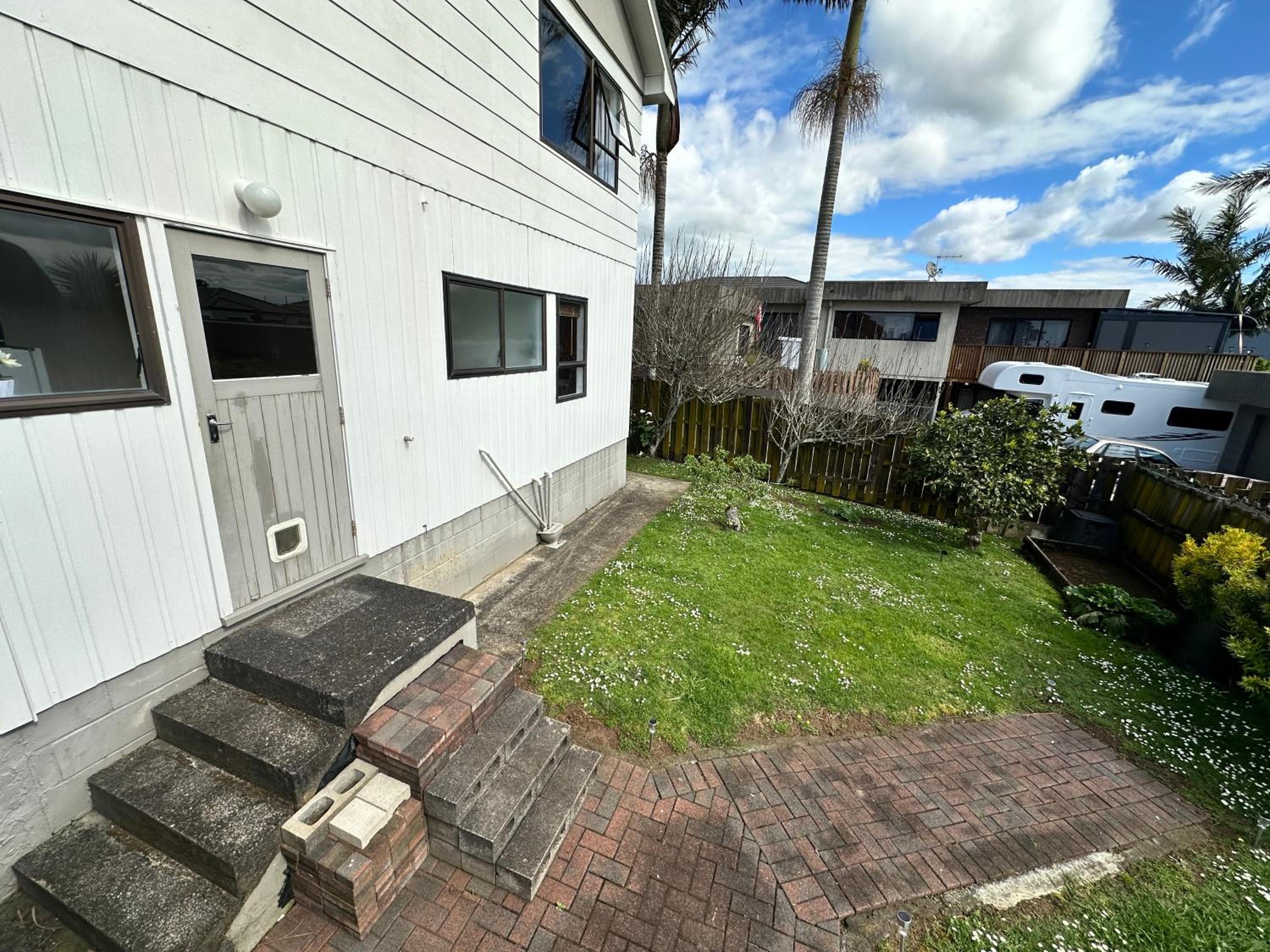 2 Bedroom Homestay Close to Airport