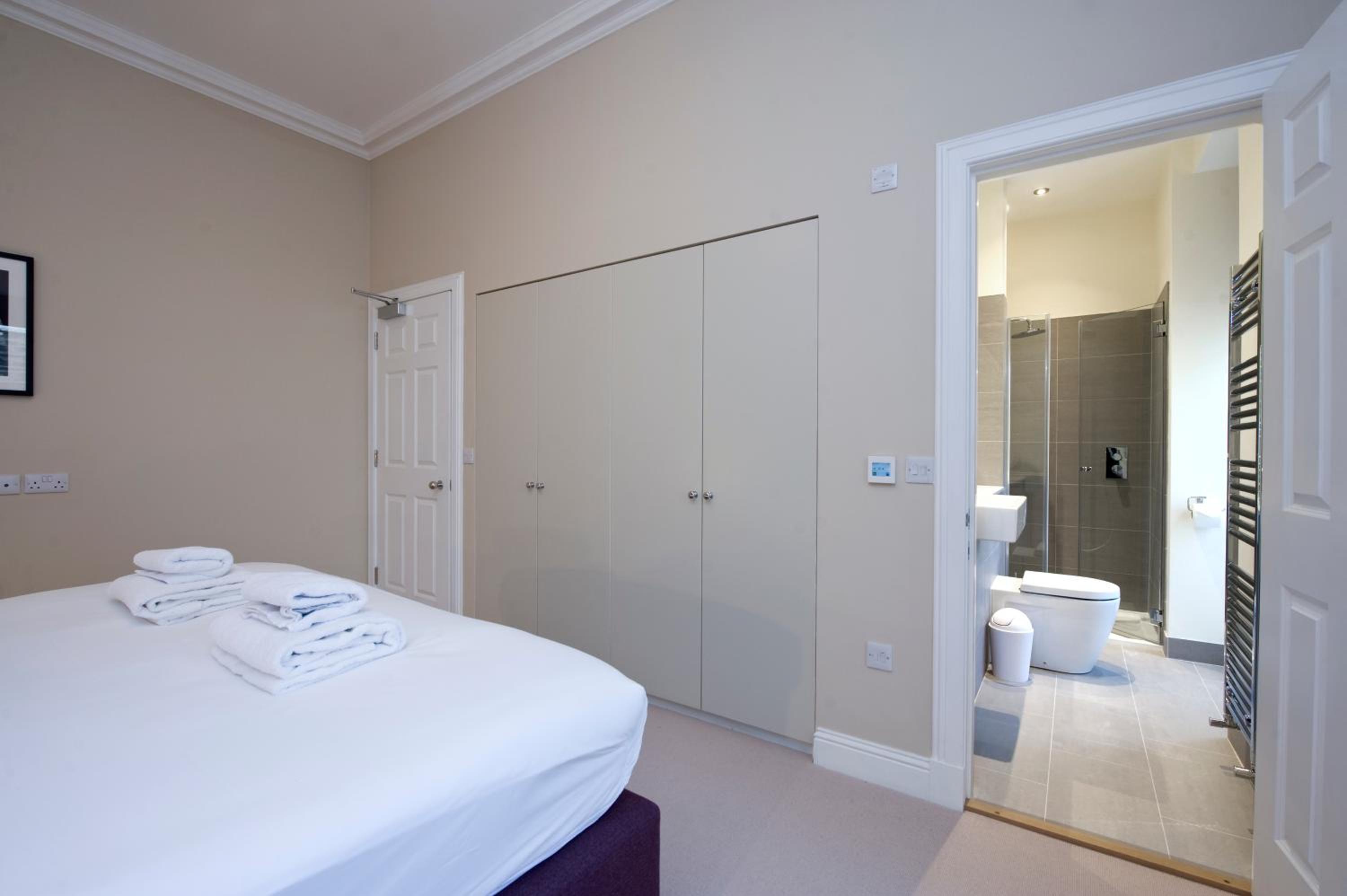Destiny Scotland - Princes Street Residence
