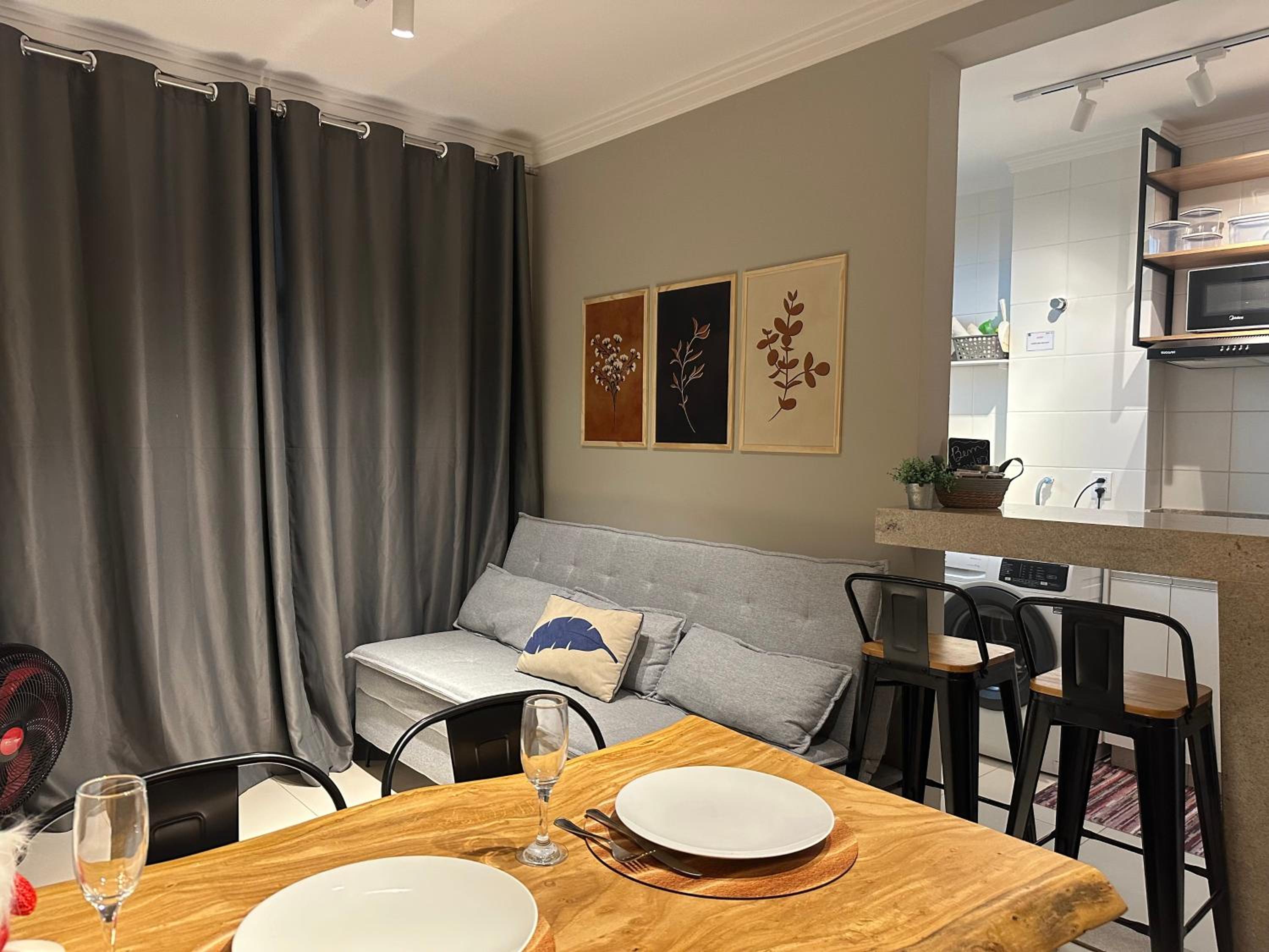 Flats Praia Uberlandia - Apt próximo ao Praia Clube - Area de lazer com Portaria 24 horas, piscina, academia, brinquedoteca, churrasqueira e áreas verdes p