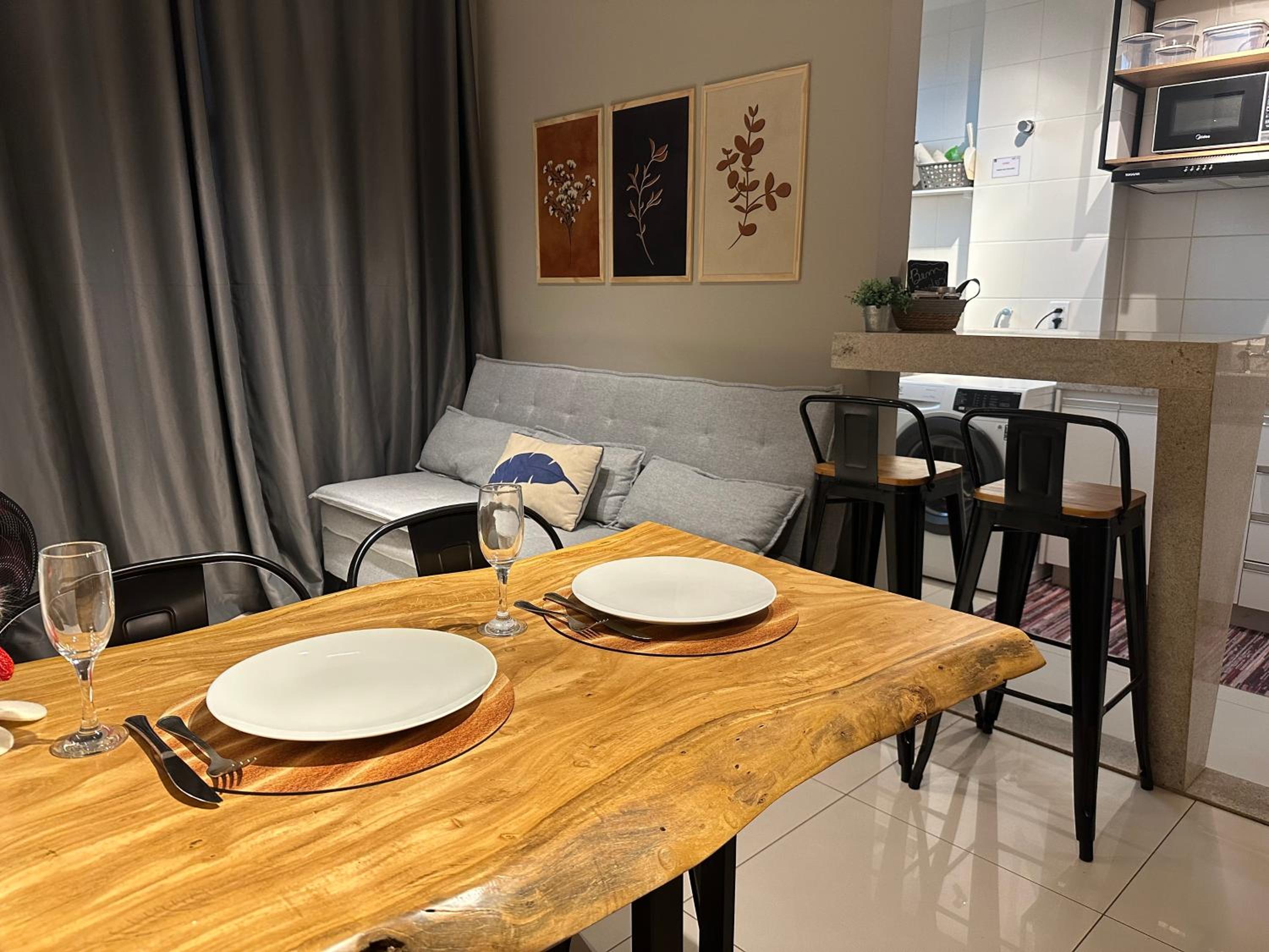 Flats Praia Uberlandia - Apt próximo ao Praia Clube - Area de lazer com Portaria 24 horas, piscina, academia, brinquedoteca, churrasqueira e áreas verdes p
