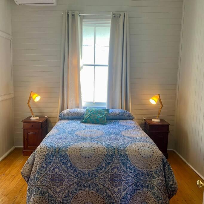The Little River Cottage - Riverfront Retreat