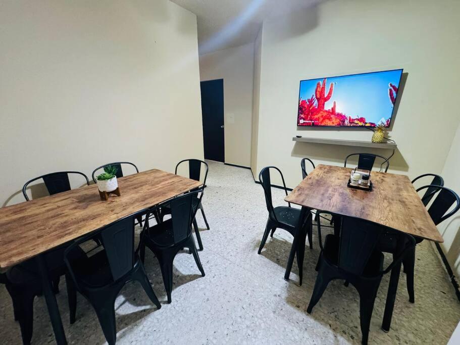 Céntrica y Espaciosa Residencia!