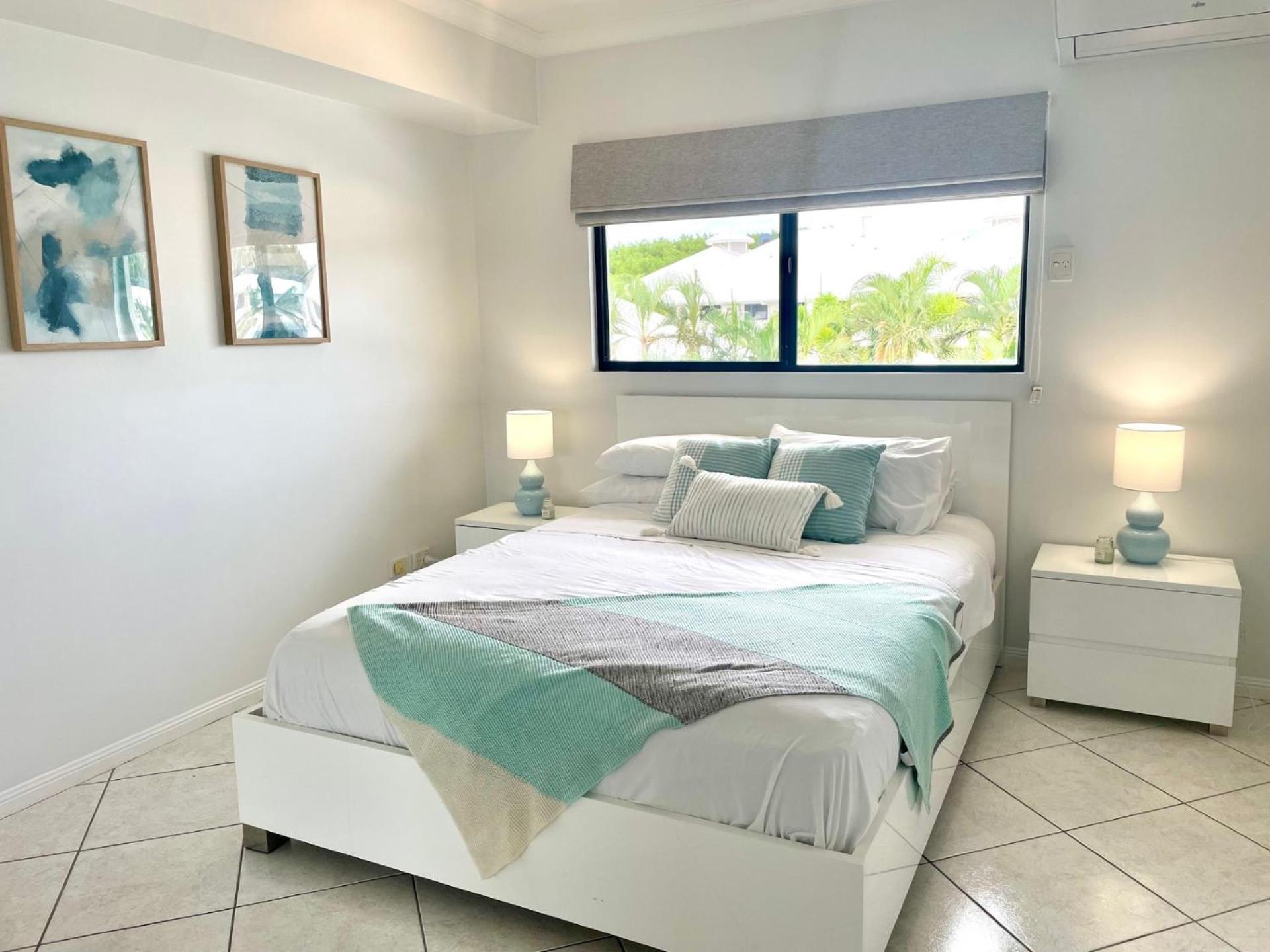 Central Parks - 3 Bedroom Apt