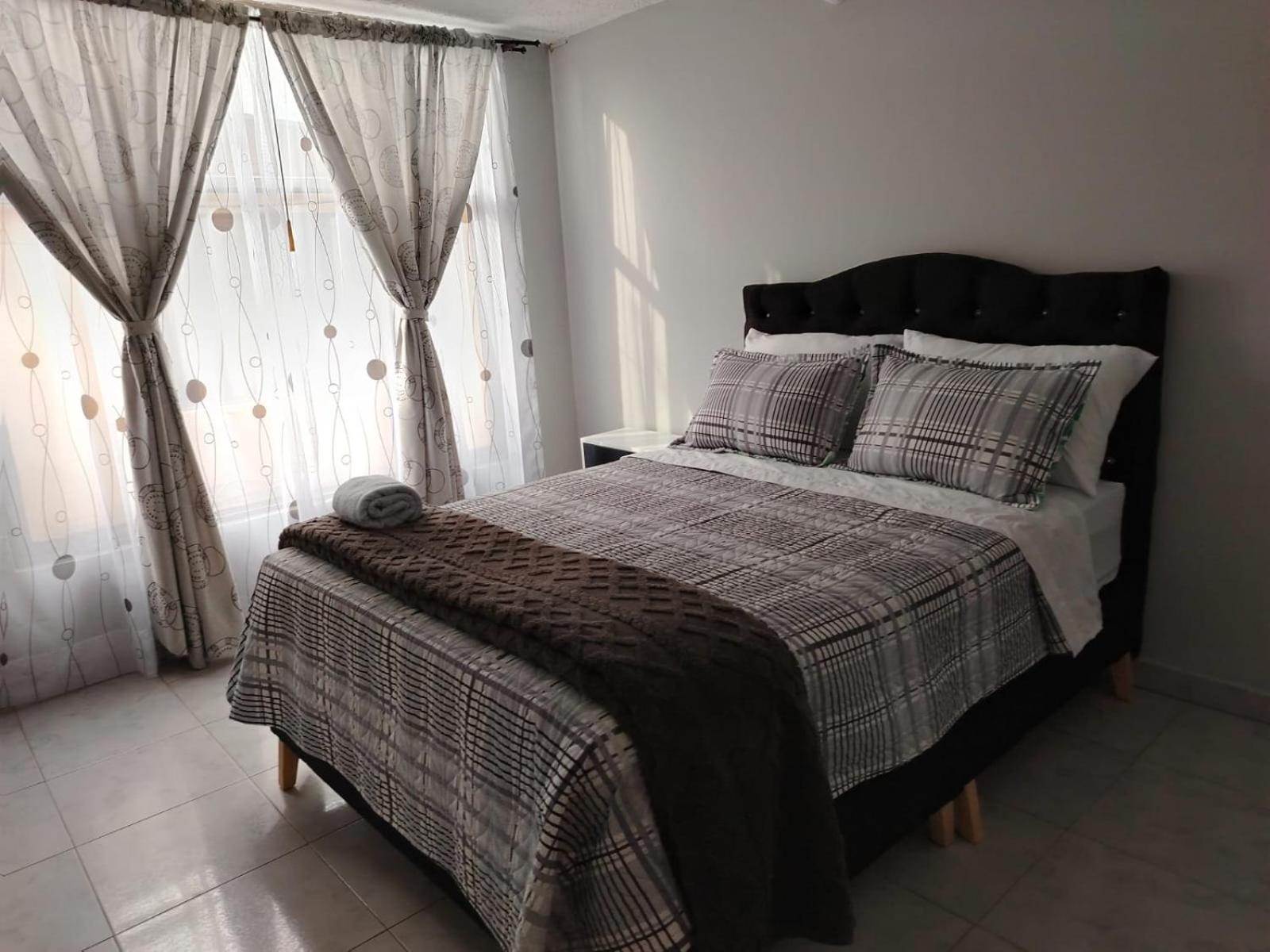 Dos Habitación independientes con Baño compartido