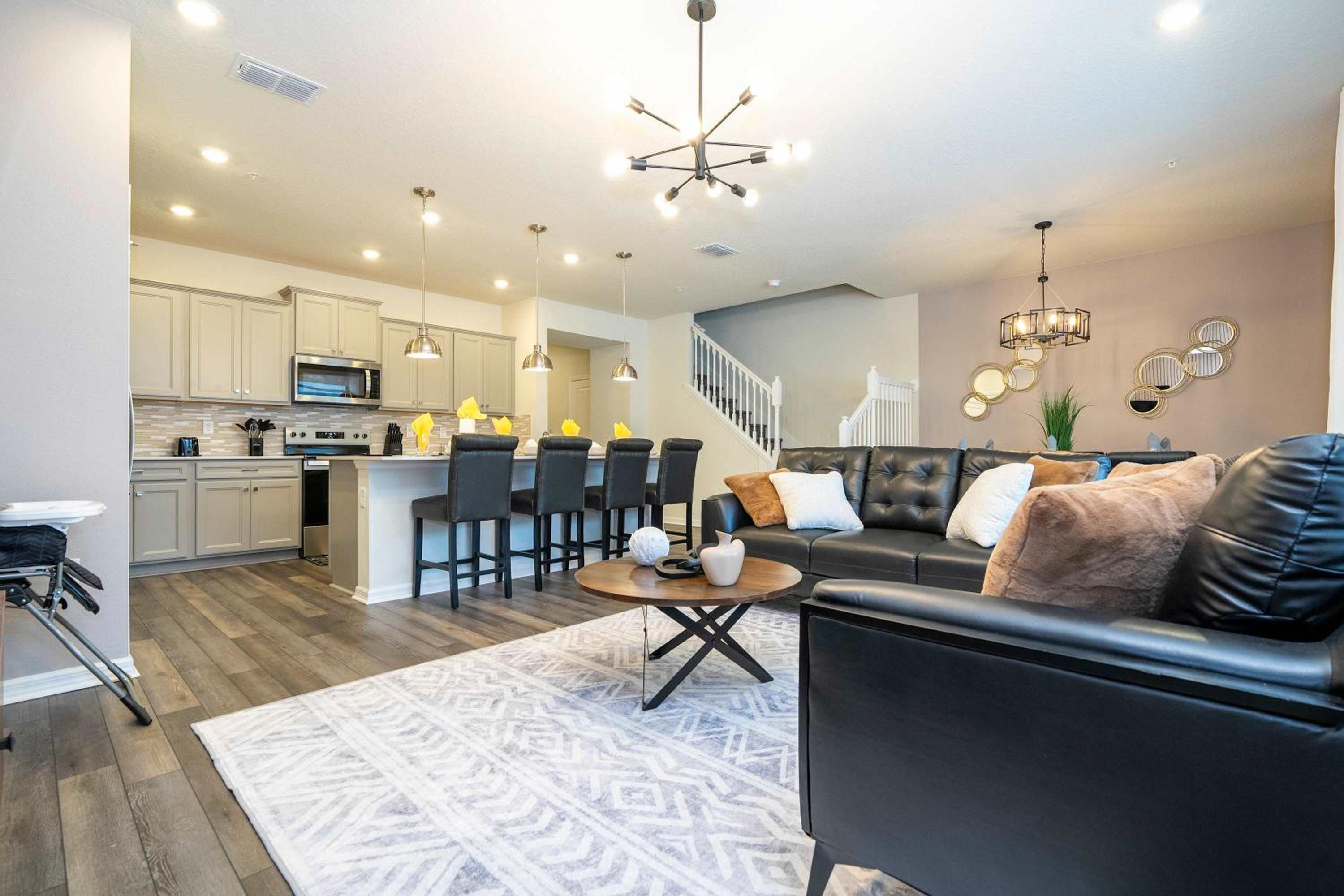 Luxury 5Bd Close to Disney with Pool at Windsor Cay 1285