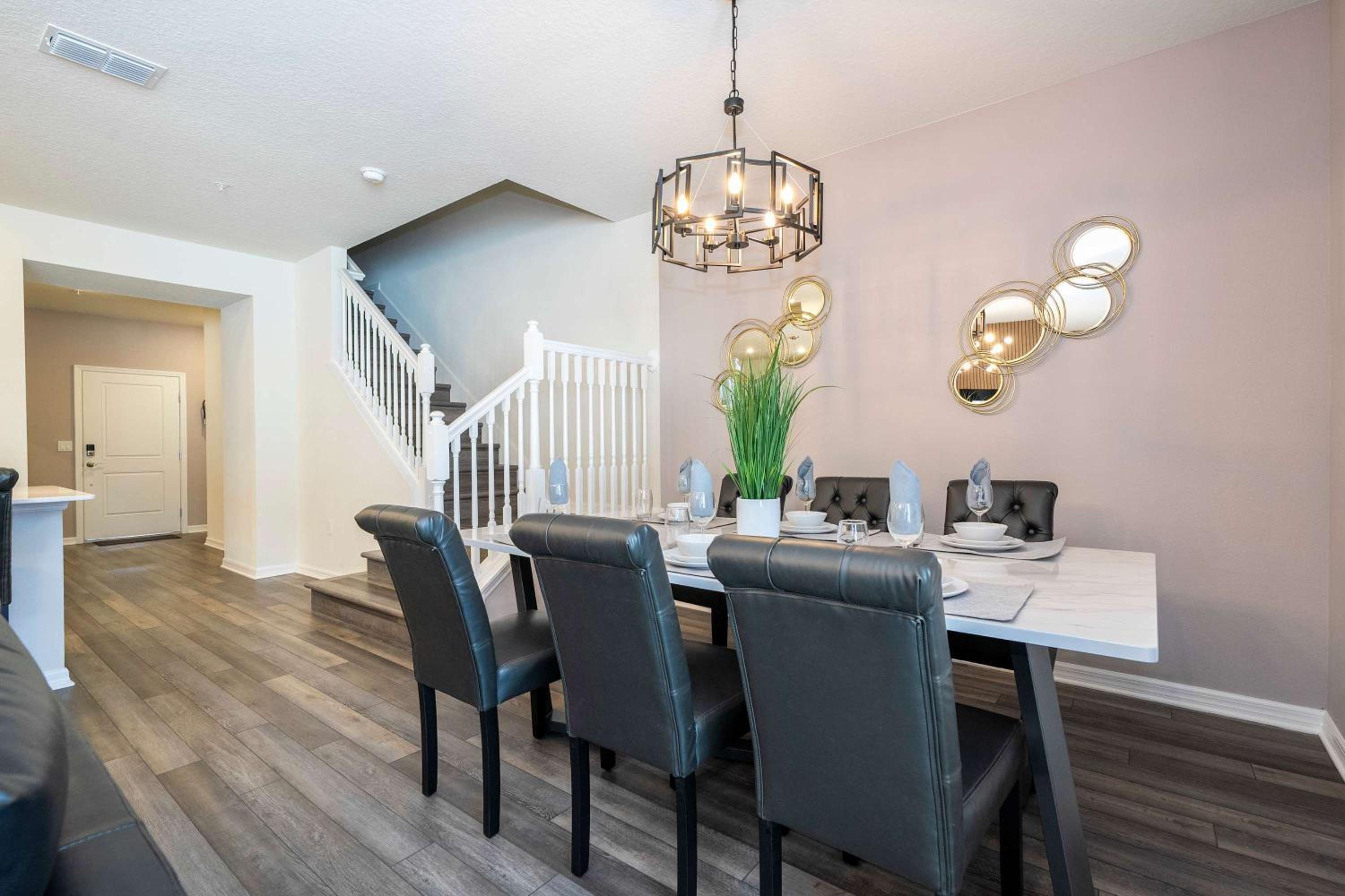 Luxury 5Bd Close to Disney with Pool at Windsor Cay 1285
