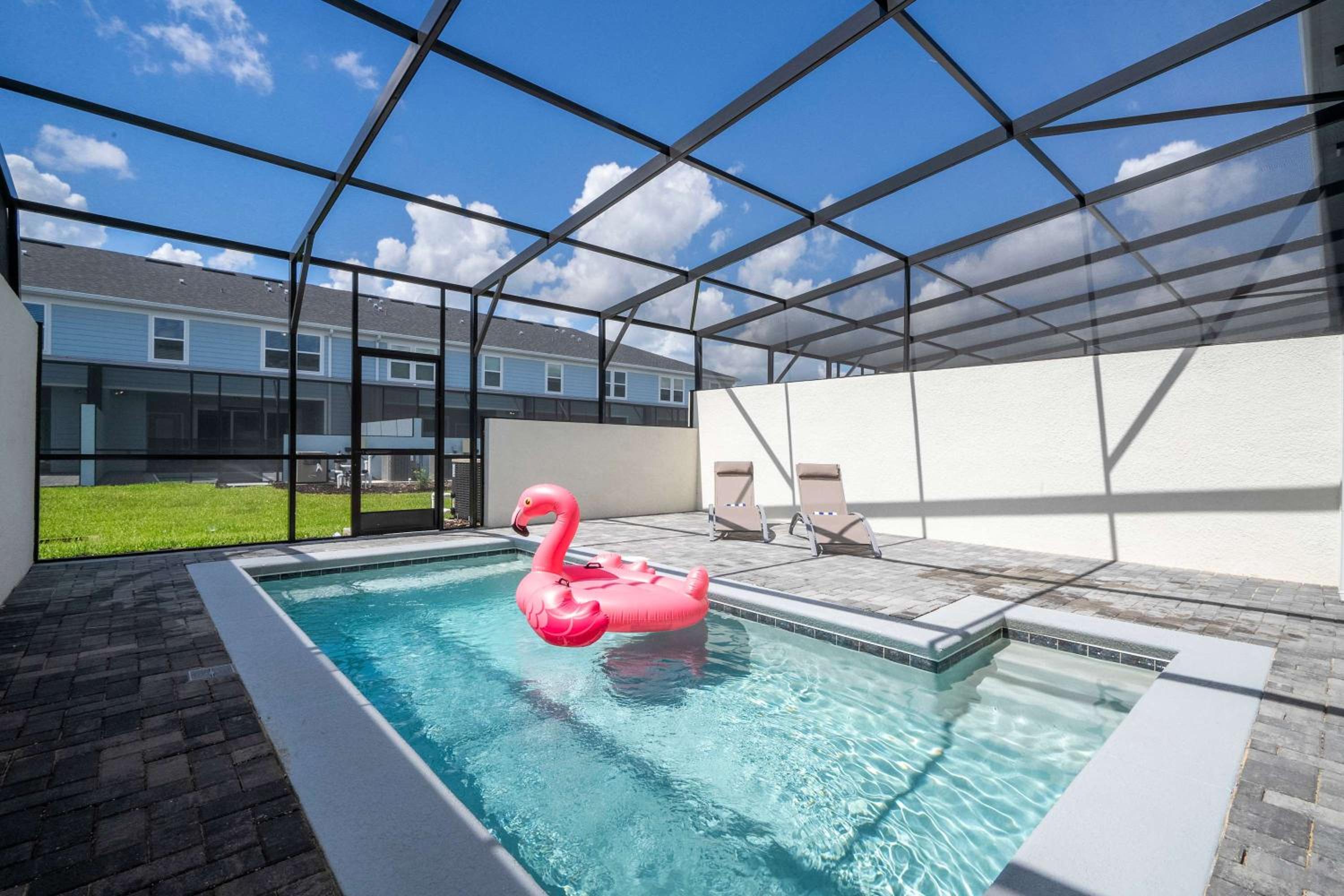 Luxury 5Bd Close to Disney with Pool at Windsor Cay 1285
