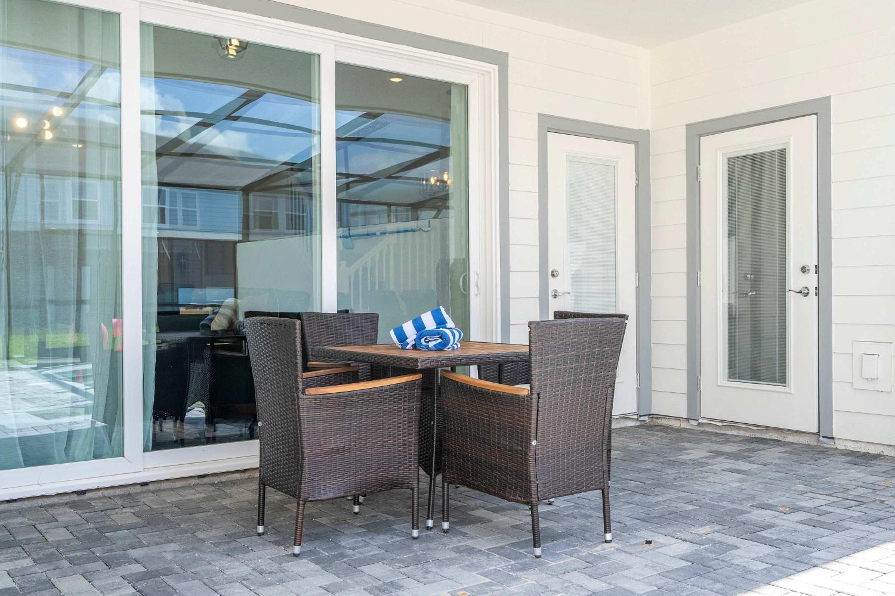 Luxury 5Bd Close to Disney with Pool at Windsor Cay 1285