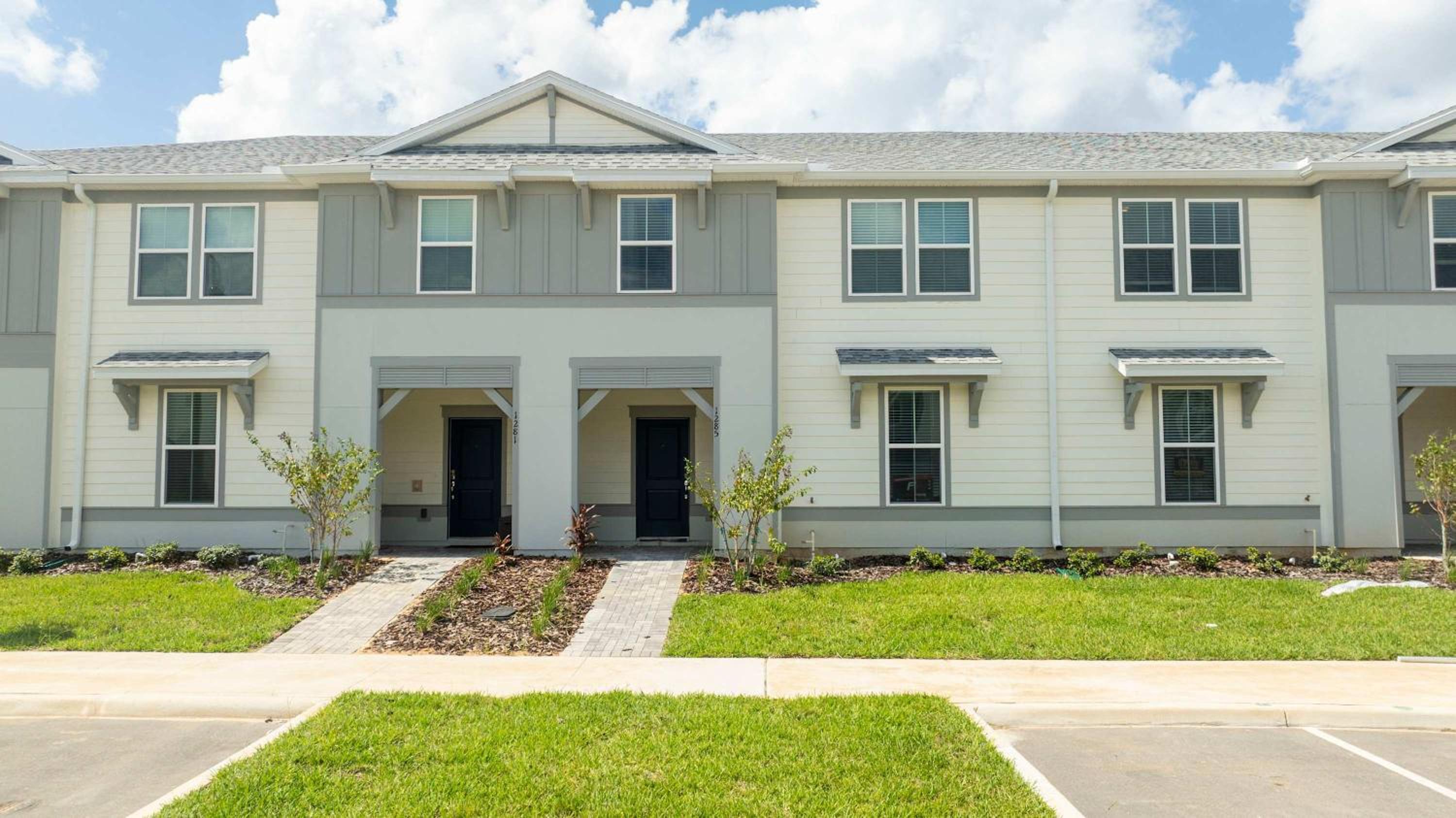 Luxury 5Bd Close to Disney with Pool at Windsor Cay 1285