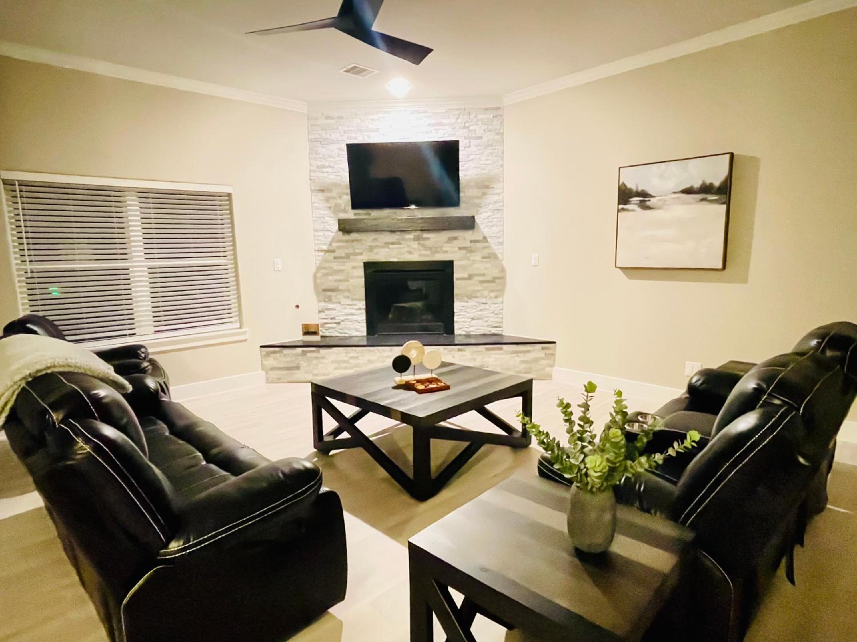 Kemah Oasis - Property Image 3