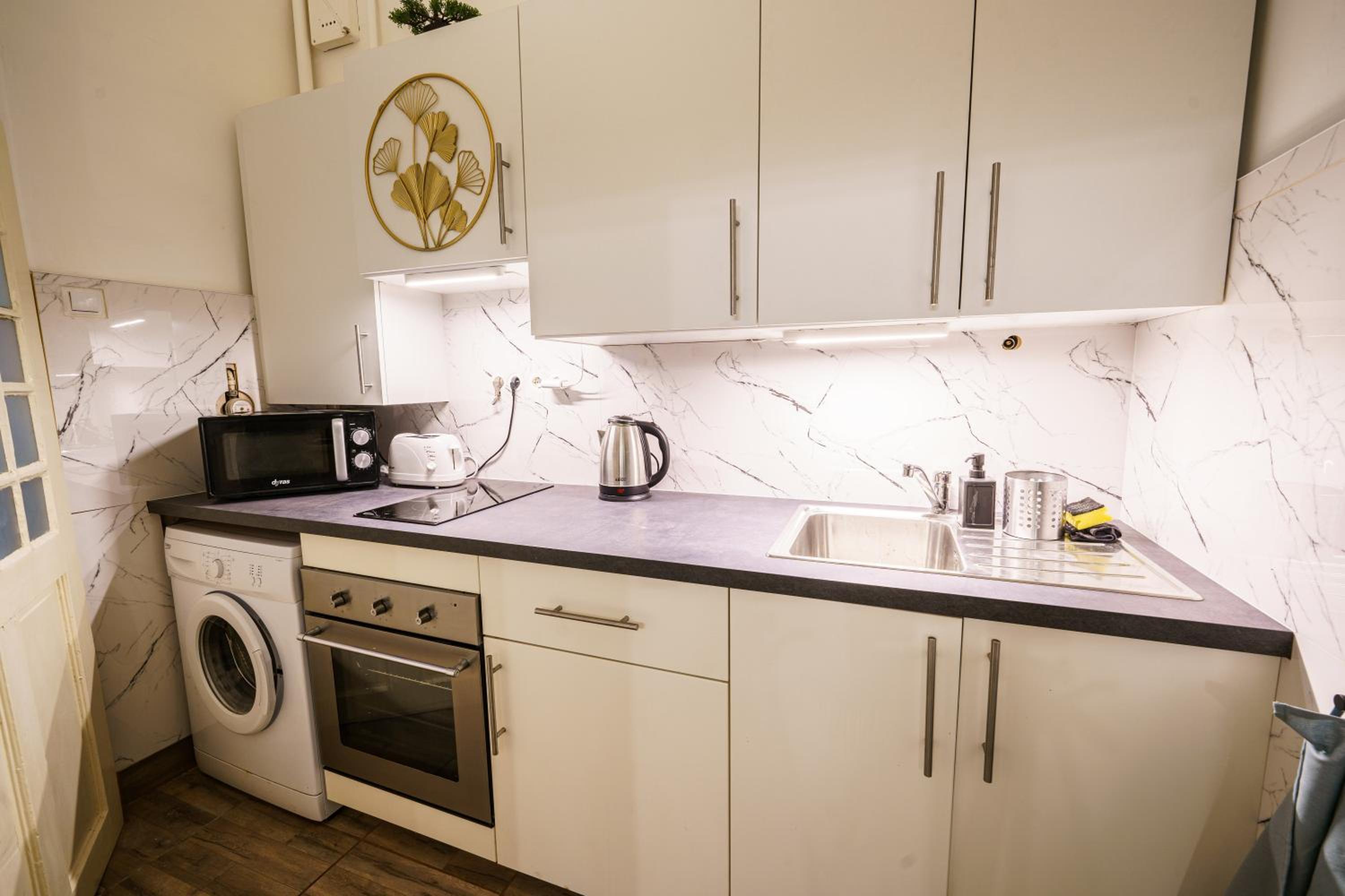 Funky Rabbit Premium Central Apartment