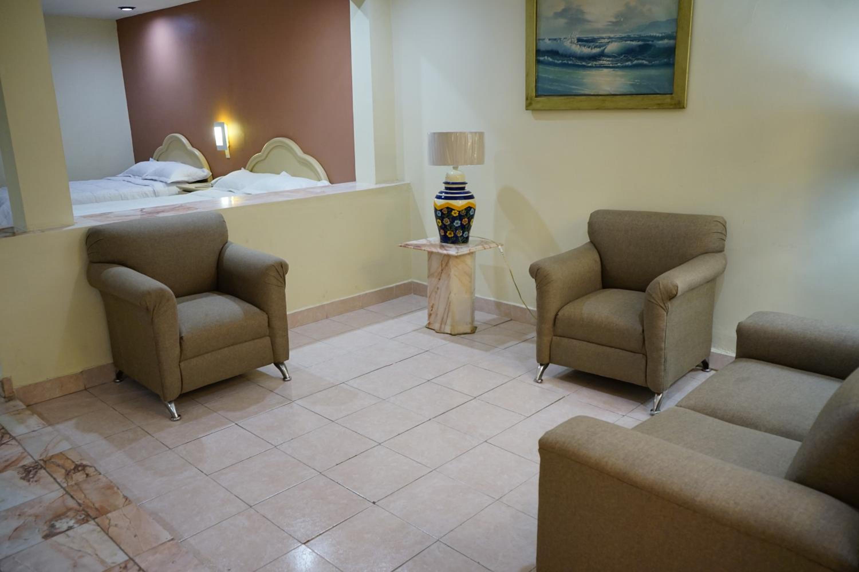 Torreon Vacations - Hotel Posada del Sol Inn - Property Image 9