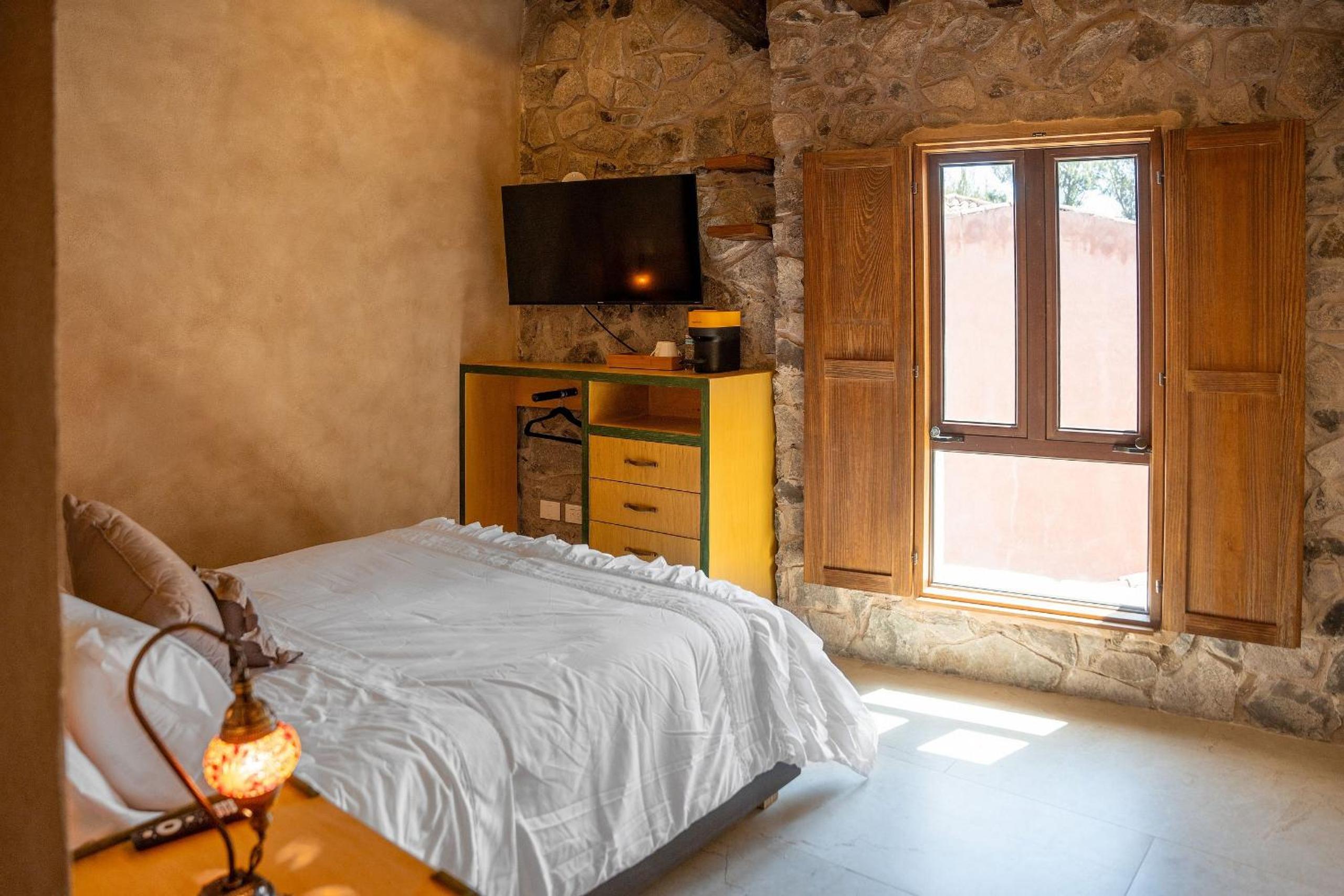 Suite Raffaello: Design and Comfort in ValQuirico view 4
