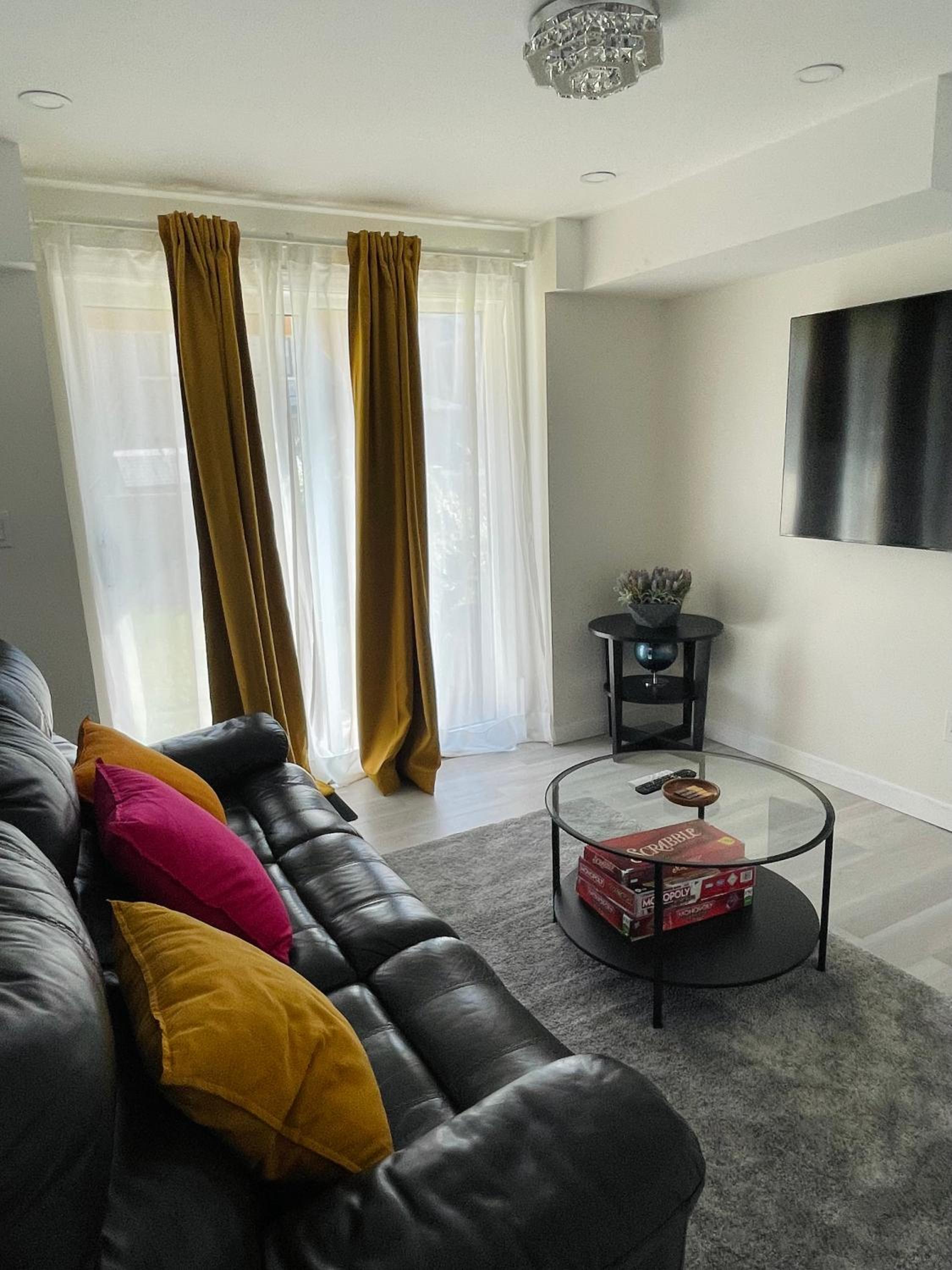 New Cosy bright and Spacious Apartment