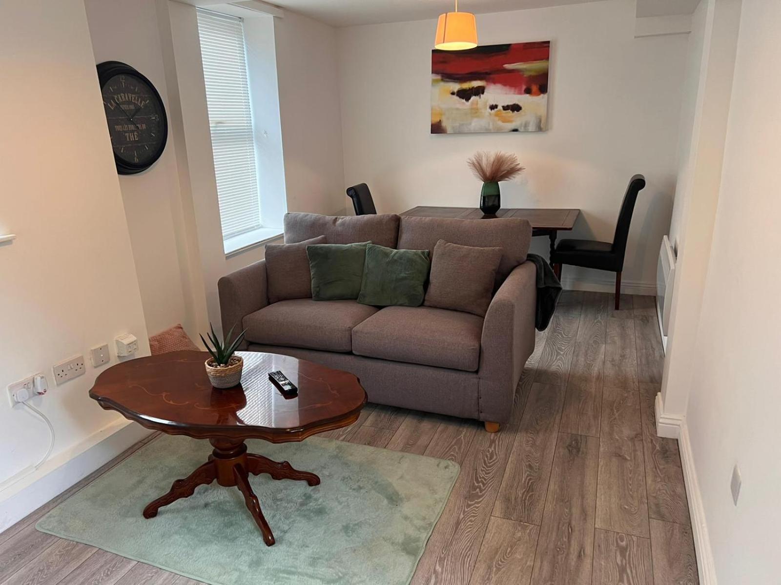 Hullidays - Withernsea Queen St Duplex Apt view 4