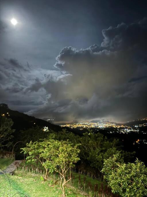 Private Costa Rica Mountain House Pool & Stunning Views